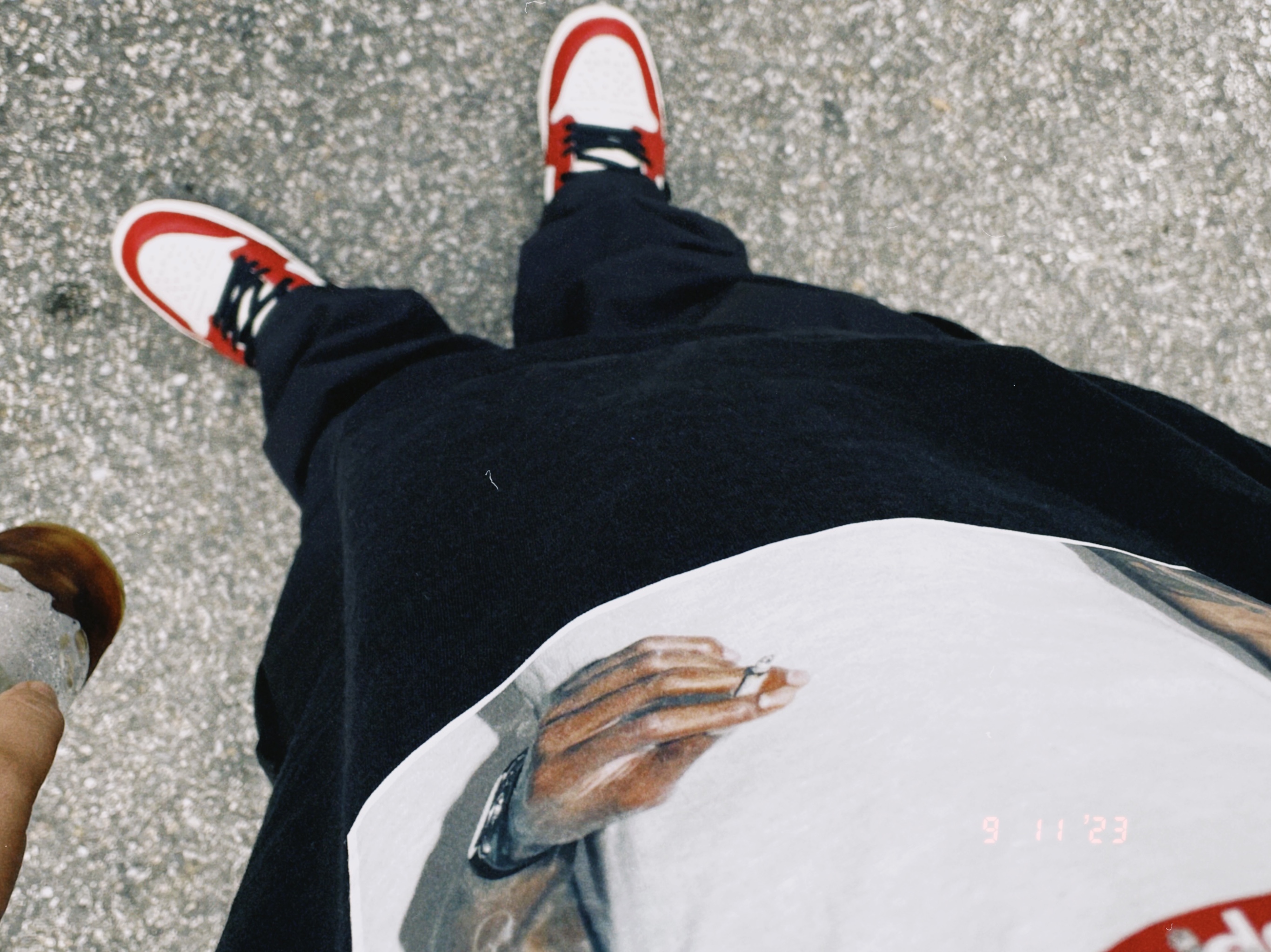 Supreme NBA Youngboy T-Shirt Black - 23FW, Jordan 1 Retro High OG Chicago 2022 착용 스타일