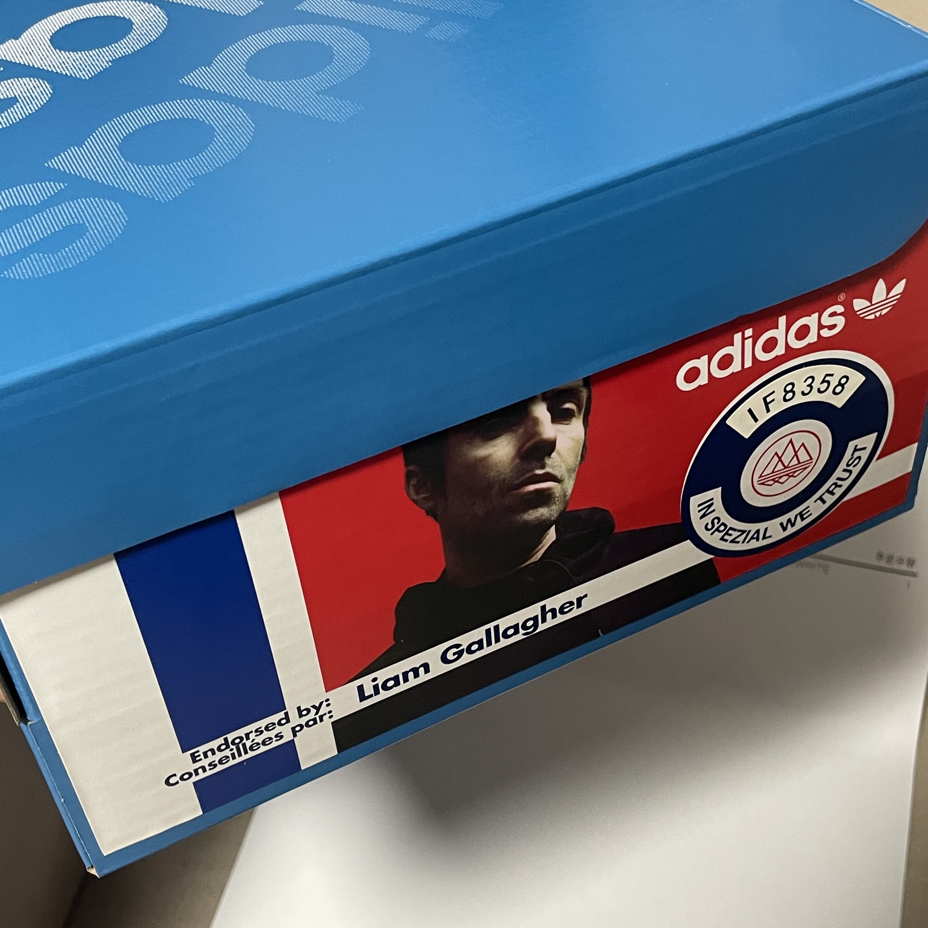Adidas x Liam Gallagher Spezial LG II Cream White Collegiate Green 착용 스타일 - 5