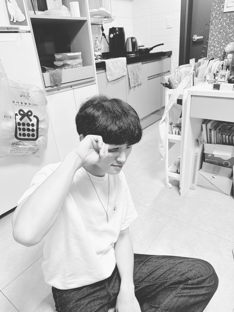 KREAM 프로필 이미지
