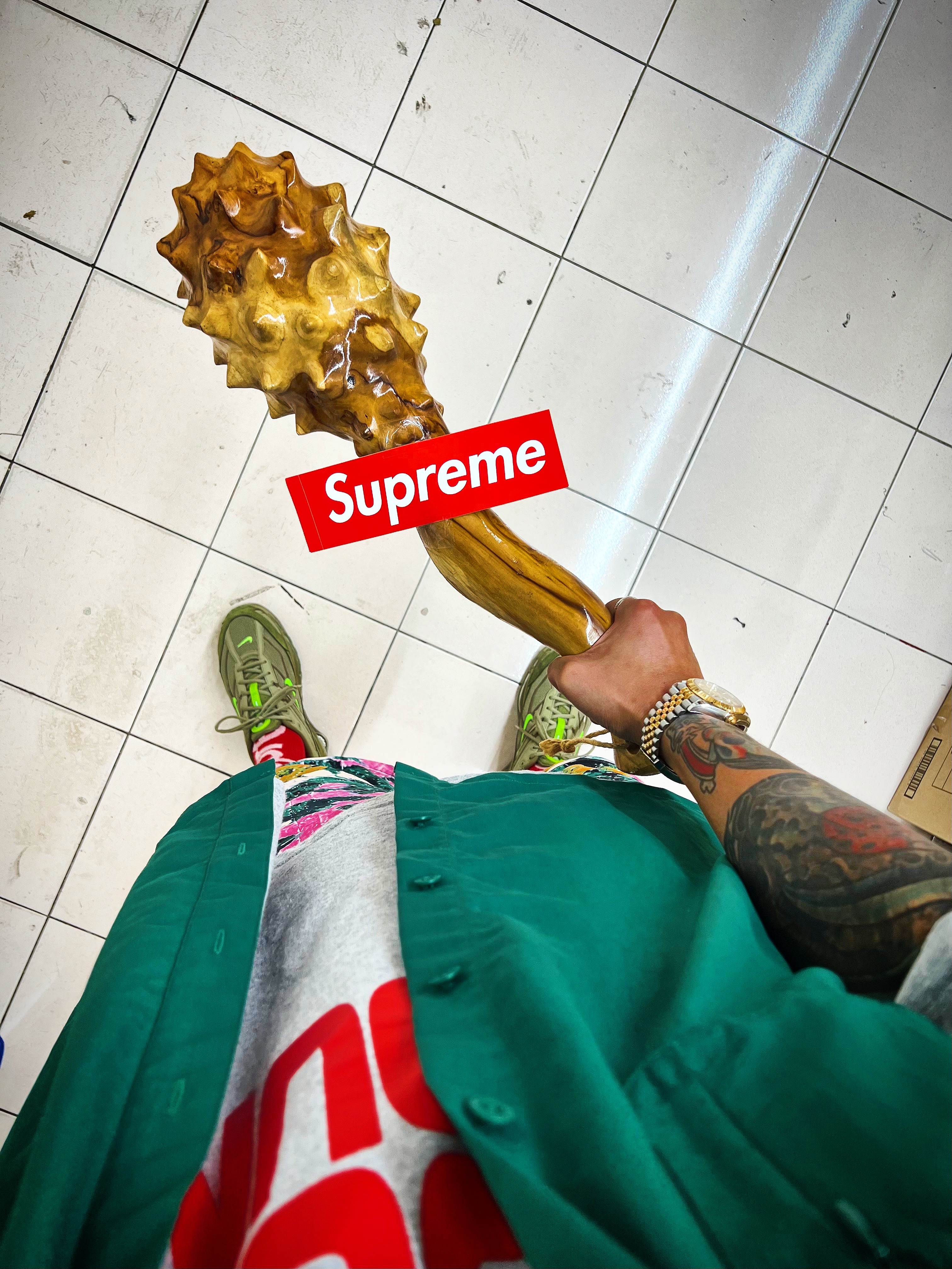 Supreme x The North Face Trekking Crusher Dark Green - 22SS, Supreme x The North Face Trekking S/S Shirt Dark Green - 22SS 착용 스타일 - 1