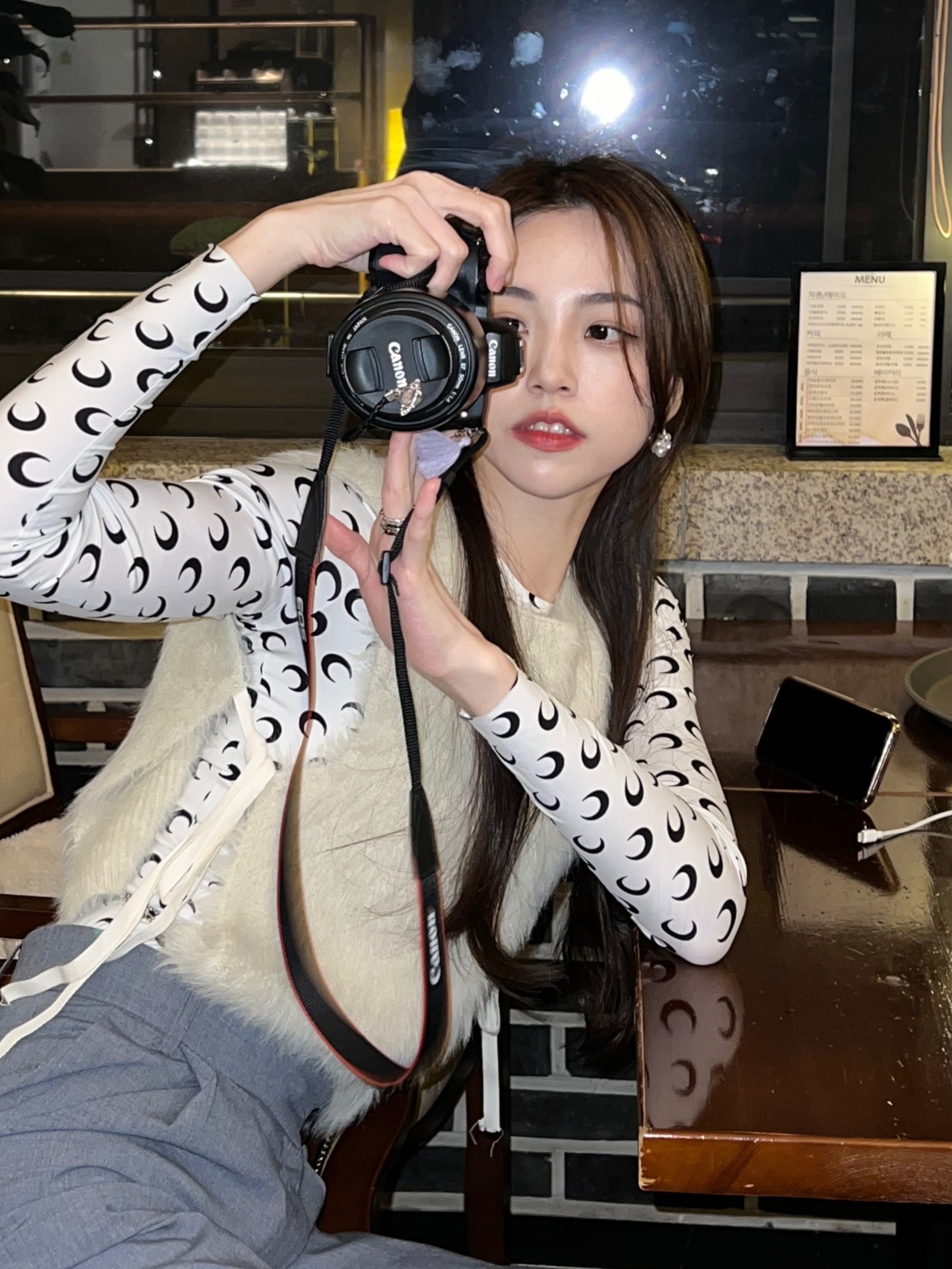 (W) Marine Serre Second Skin Top White Moon, Marni Calfskin Medium Trunk Bag Grey 착용 스타일 - 5