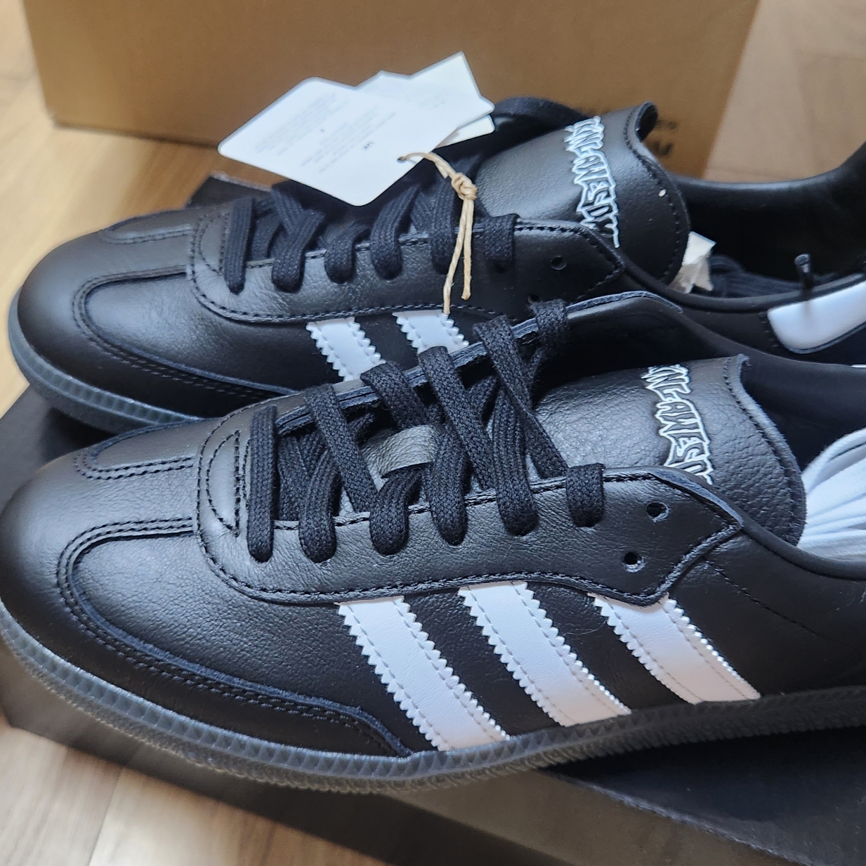 Adidas x Fucking Awesome Samba Core Black 착용 스타일 - 3
