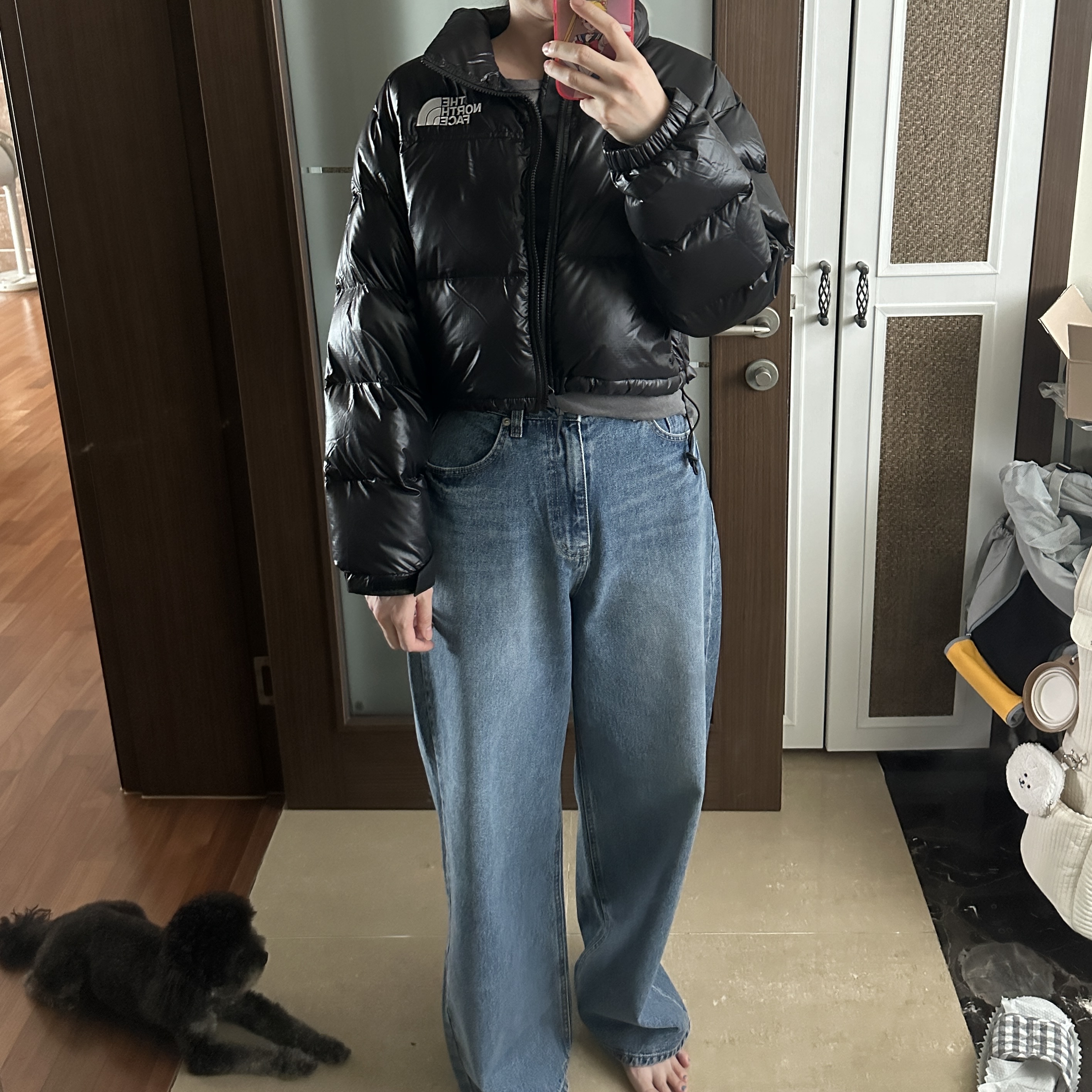 (W) The North Face Nuptse Short Jacket Black 착용 스타일 - 2