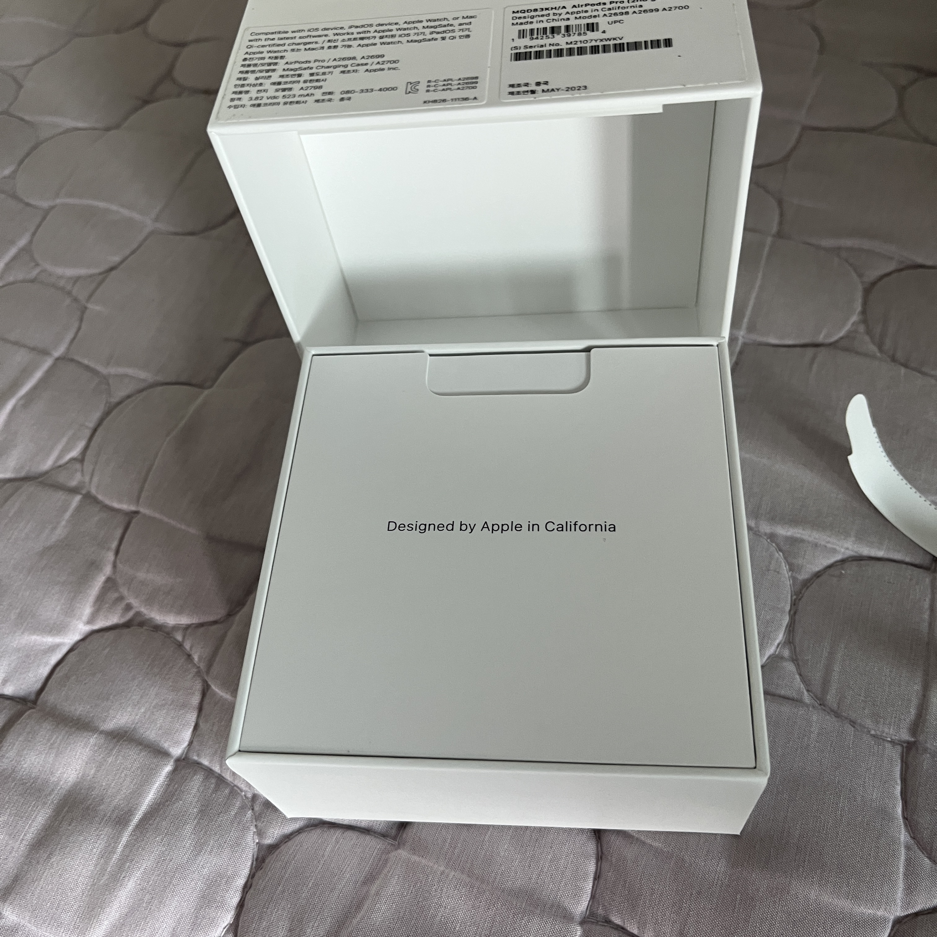 Apple AirPods Pro 2nd Gen (Korean Ver.) 착용 스타일 - 1