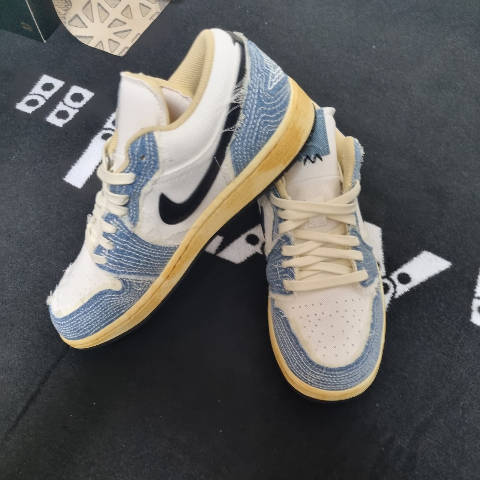 Jordan 1 Low World Make Japan 착용 스타일 - 3