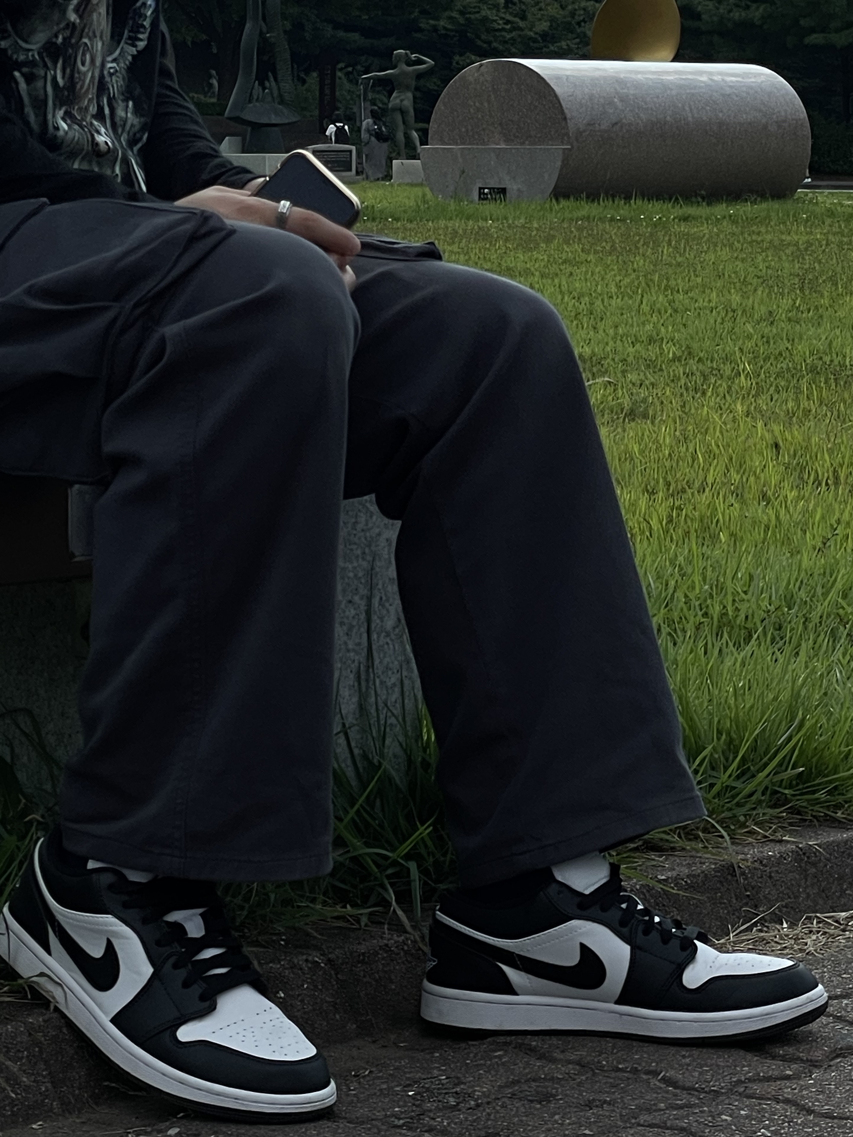 (W) Jordan 1 Low Black and White 착용 스타일