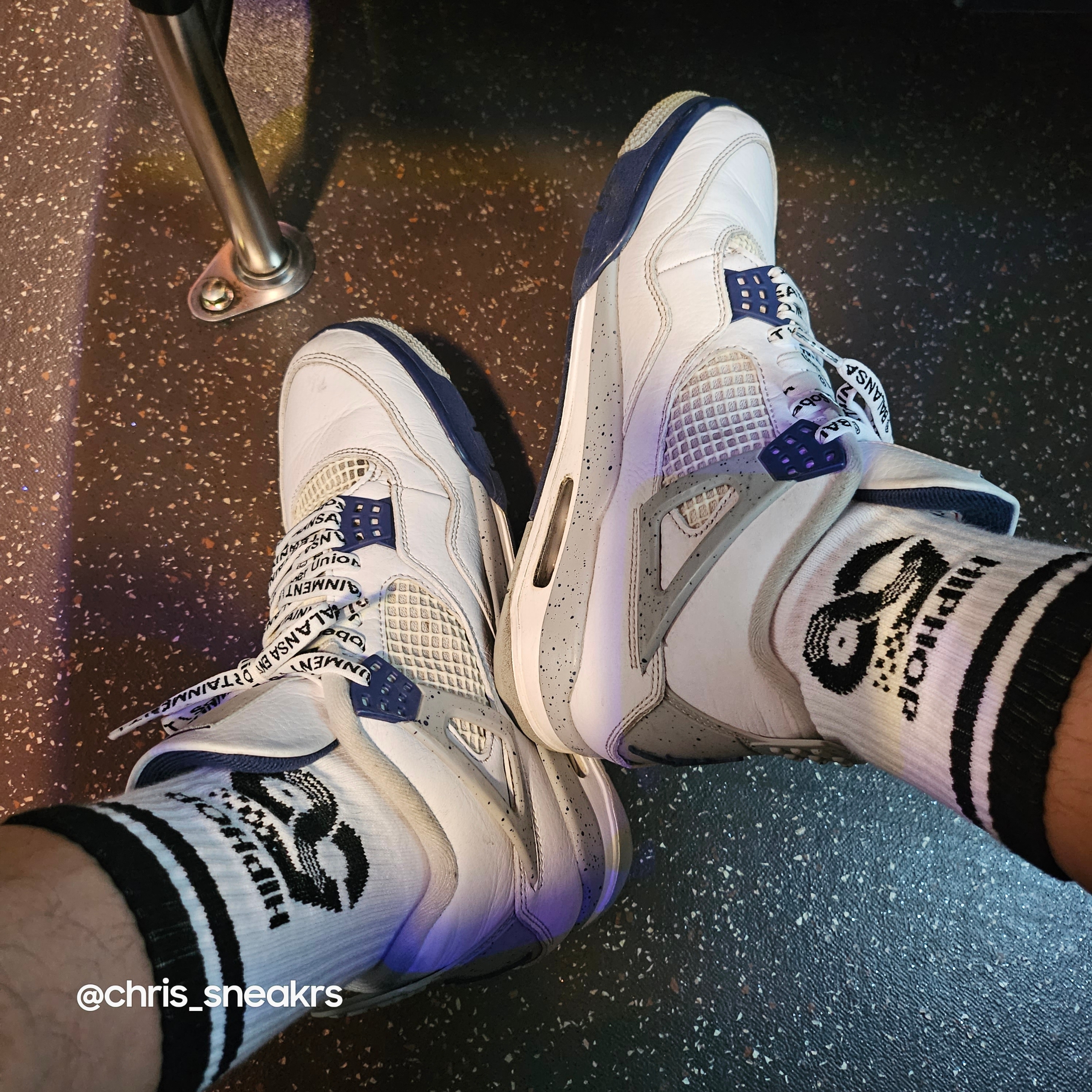 Jordan 4 Retro Midnight Navy 착용 스타일 - 1