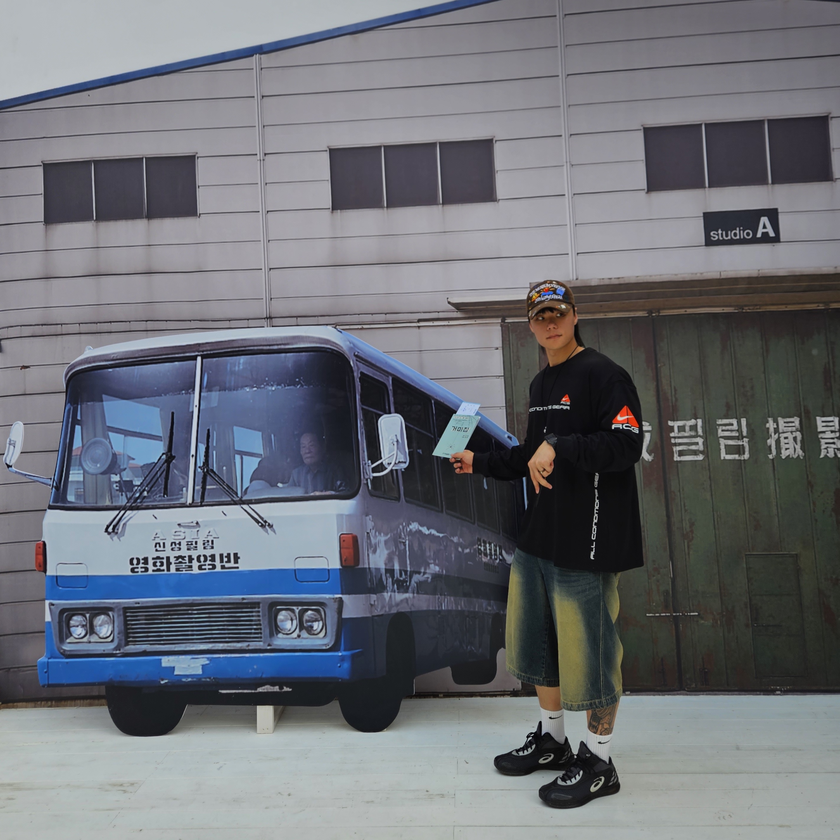 Nike NRG ACG SSNL Lungs Long Sleeve T-Shirt Black - US/EU, Asics x Kiko Kostadinov Gel-Sokat 2 Carrier Grey 착용 스타일