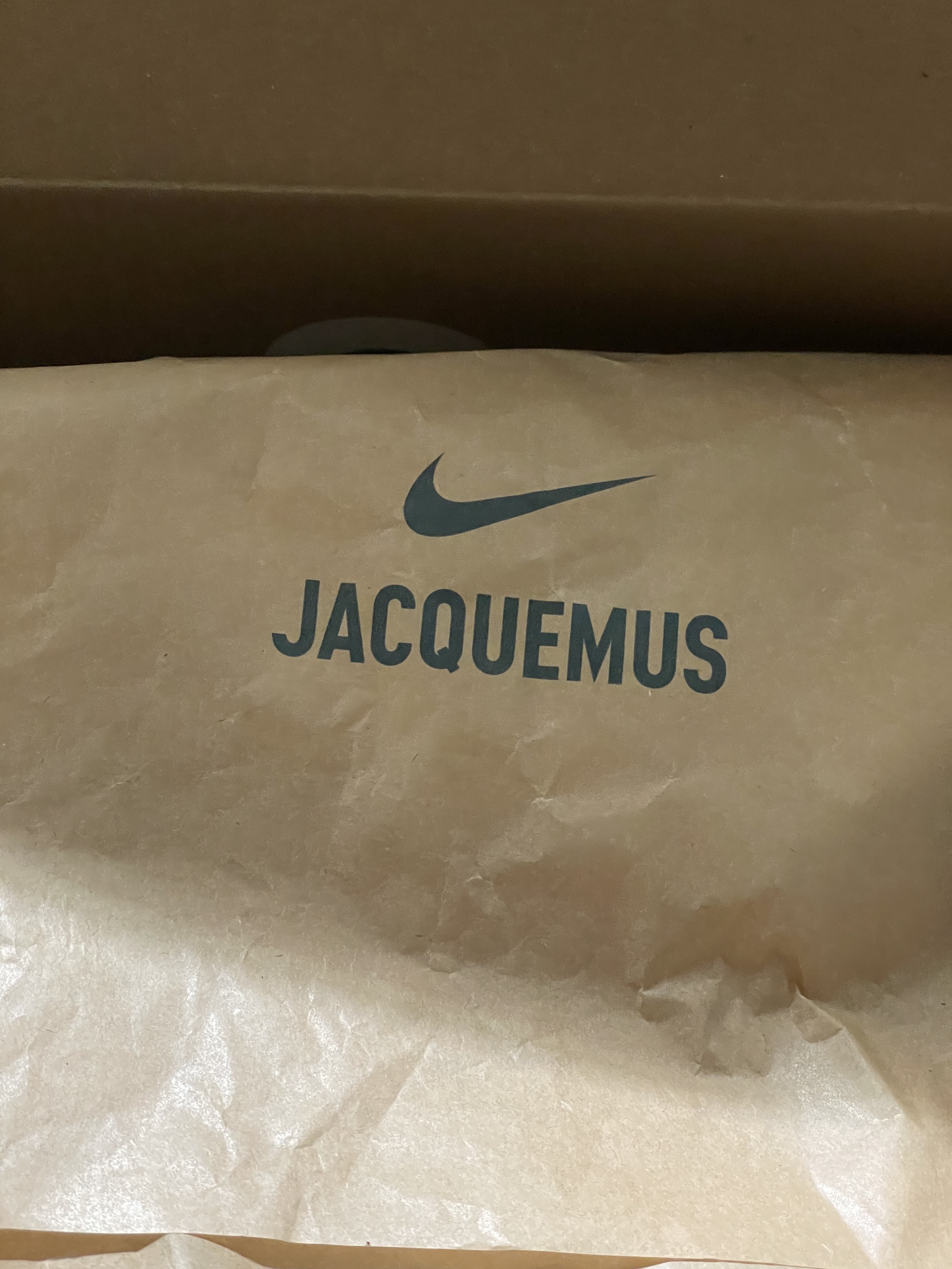 Nike x Jacquemus J Force 1 Low LX SP White 착용 스타일 - 1