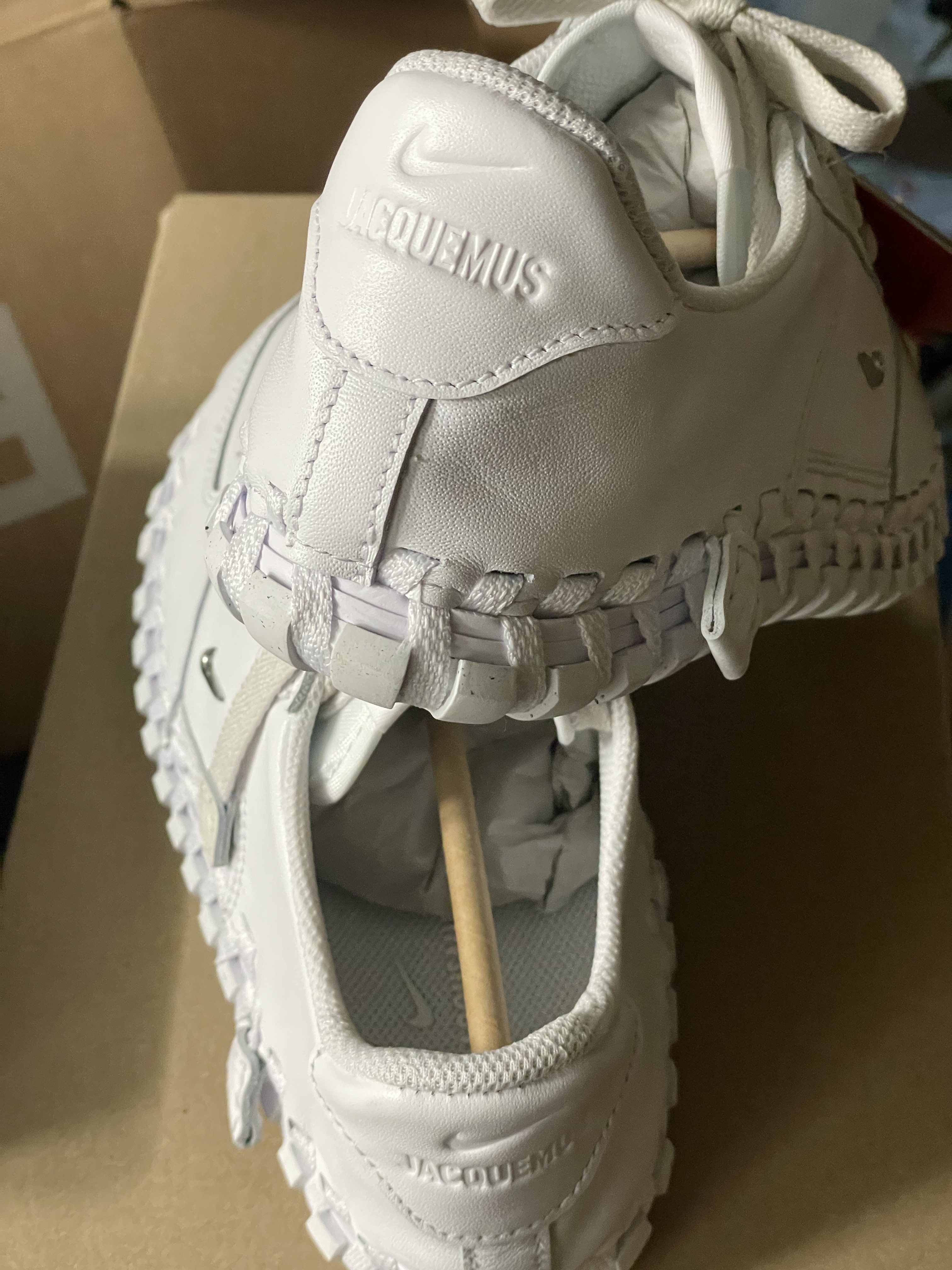 Nike x Jacquemus J Force 1 Low LX SP White 착용 스타일 - 3