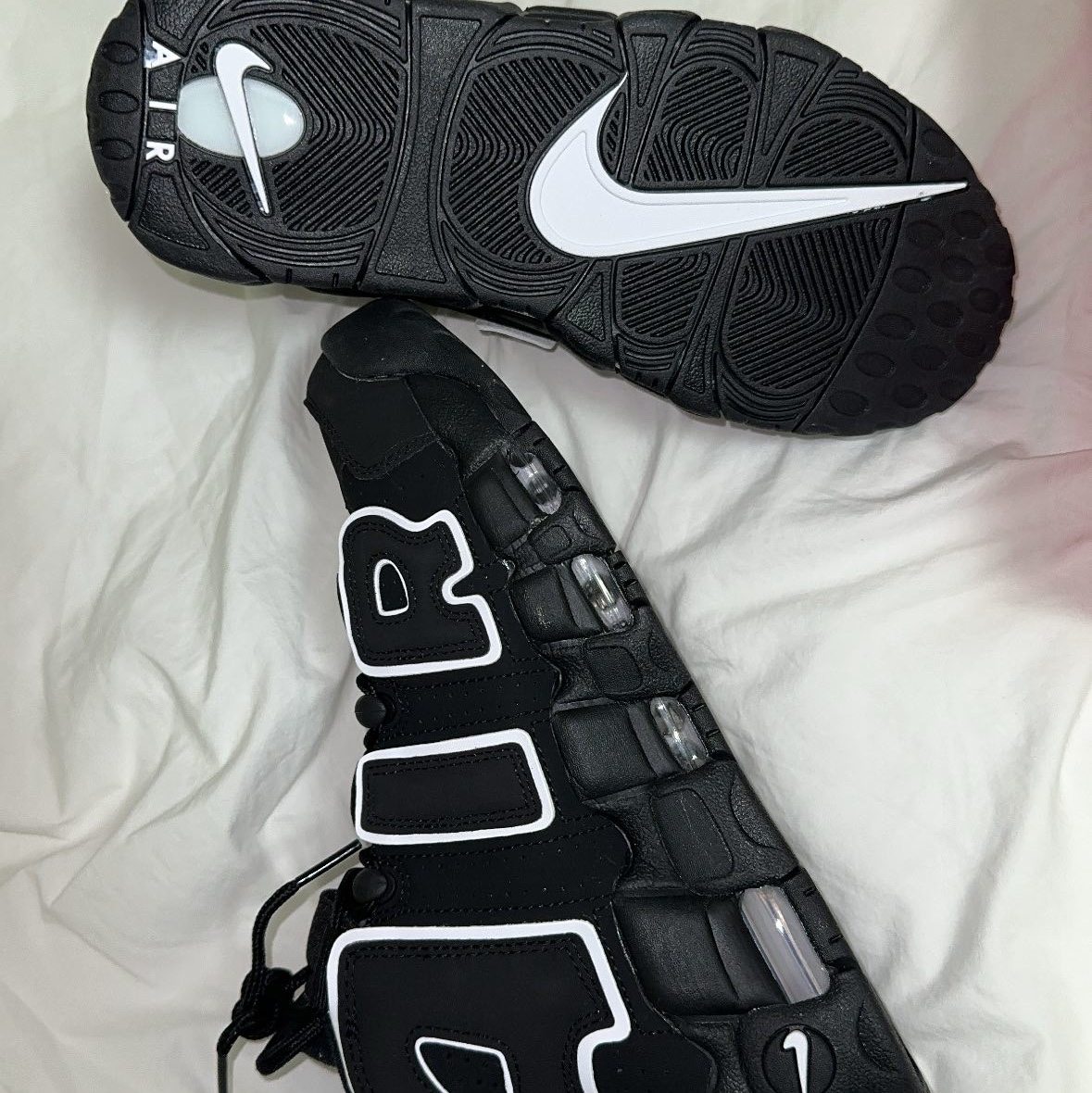 Nike Air More Uptempo Black White 2020 착용 스타일
