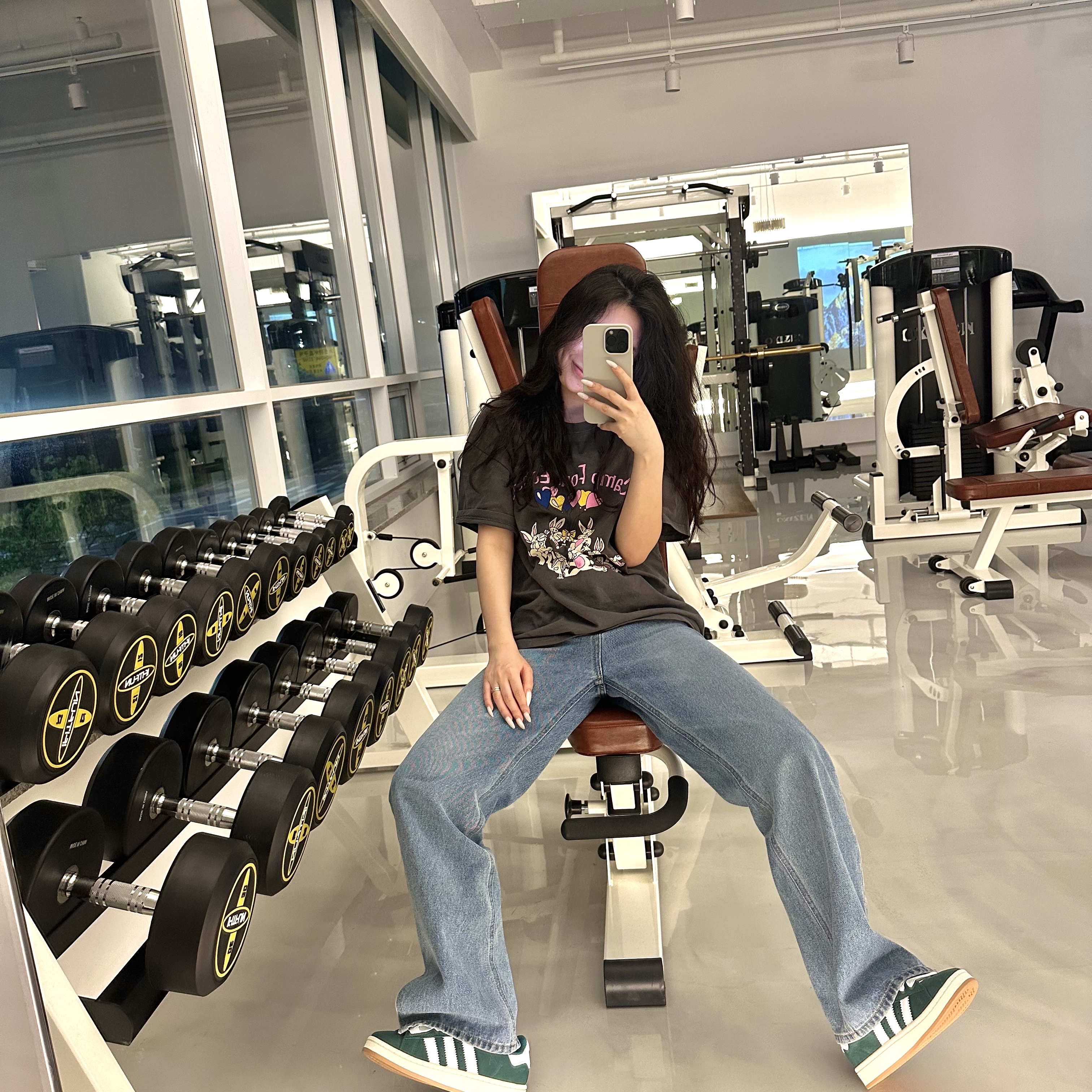 Adidas Campus 00s St Forest Glade 착용 스타일 - 1