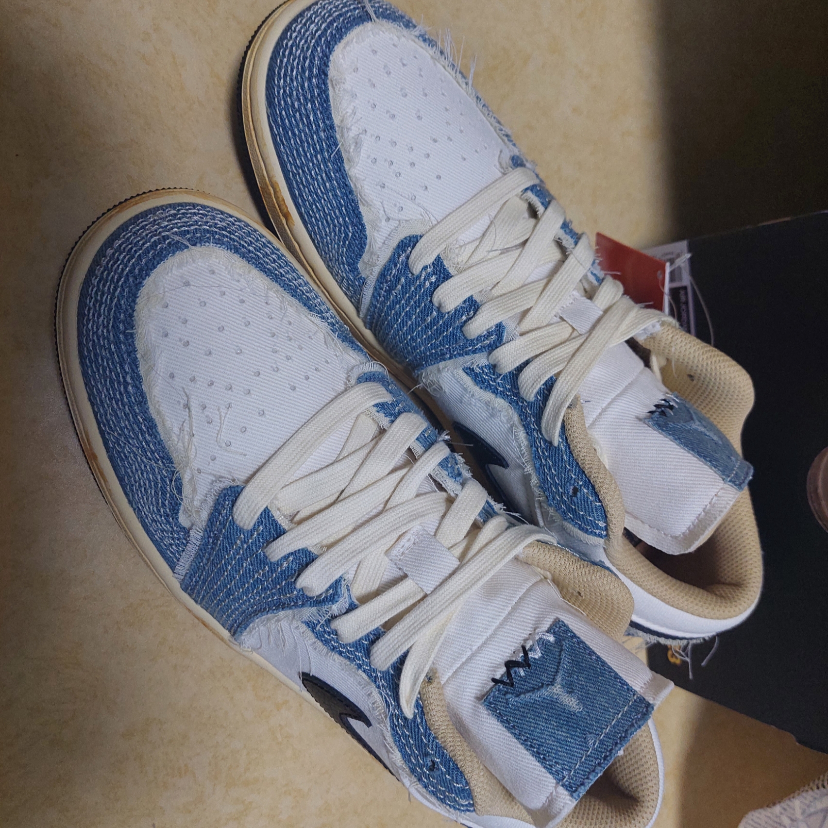 Jordan 1 Low World Make Japan 착용 스타일