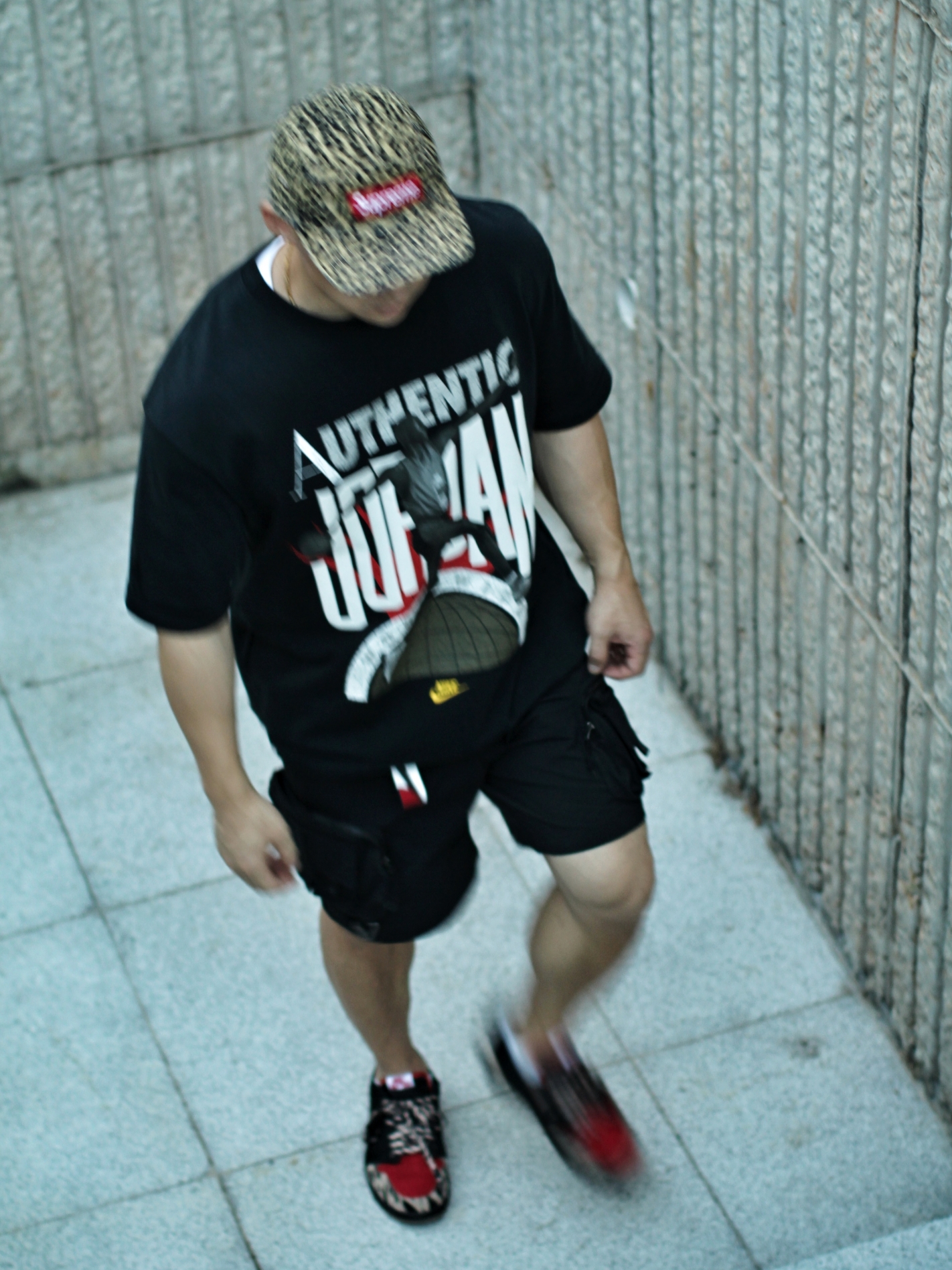 (W) Jordan x Aleali May Short Sleeve T-Shirt Black - Asia, Supreme Washed Chino Twill Camp Cap Leopard - 23FW 착용 스타일 - 3