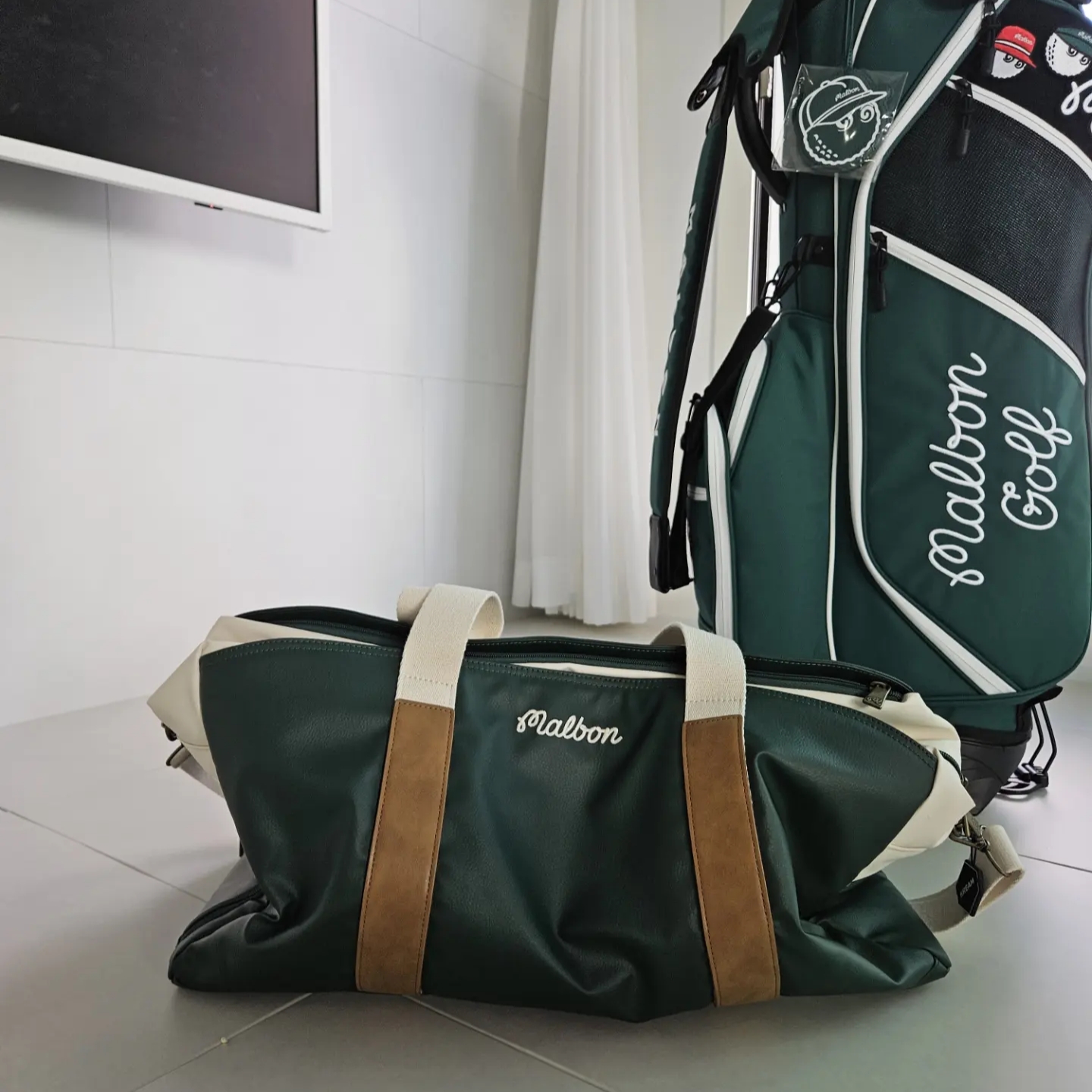 Malbon Golf M Bucket Classic Boston Bag Green 착용 스타일