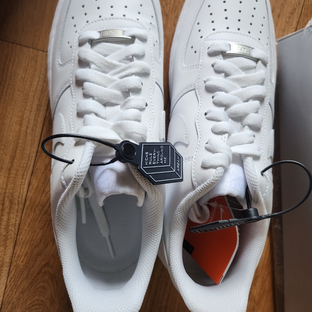 Nike Air Force 1 '07 Low White 착용 스타일