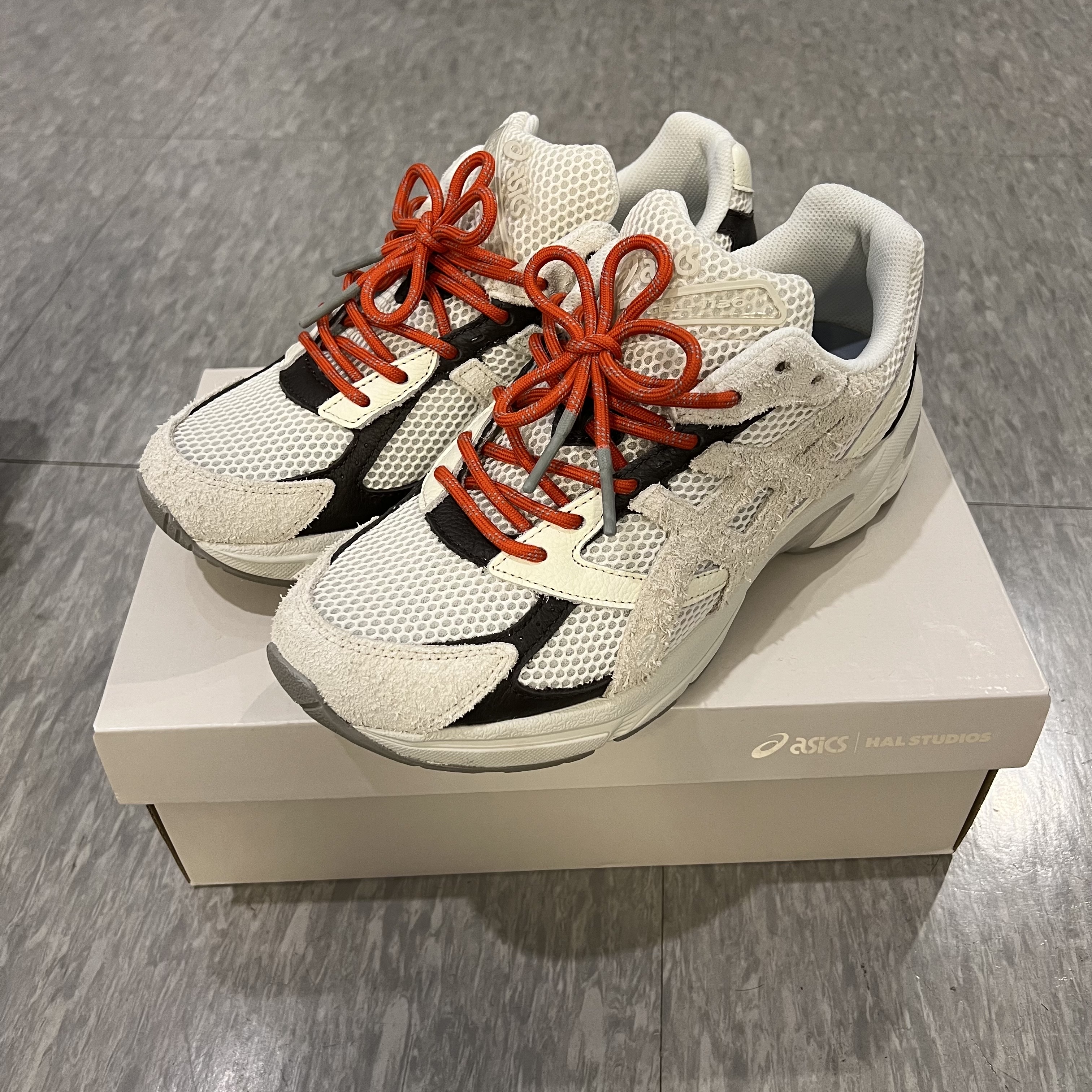 Asics x Hal Studios Gel-1130 MK-III Glacier 착용 스타일 - 1