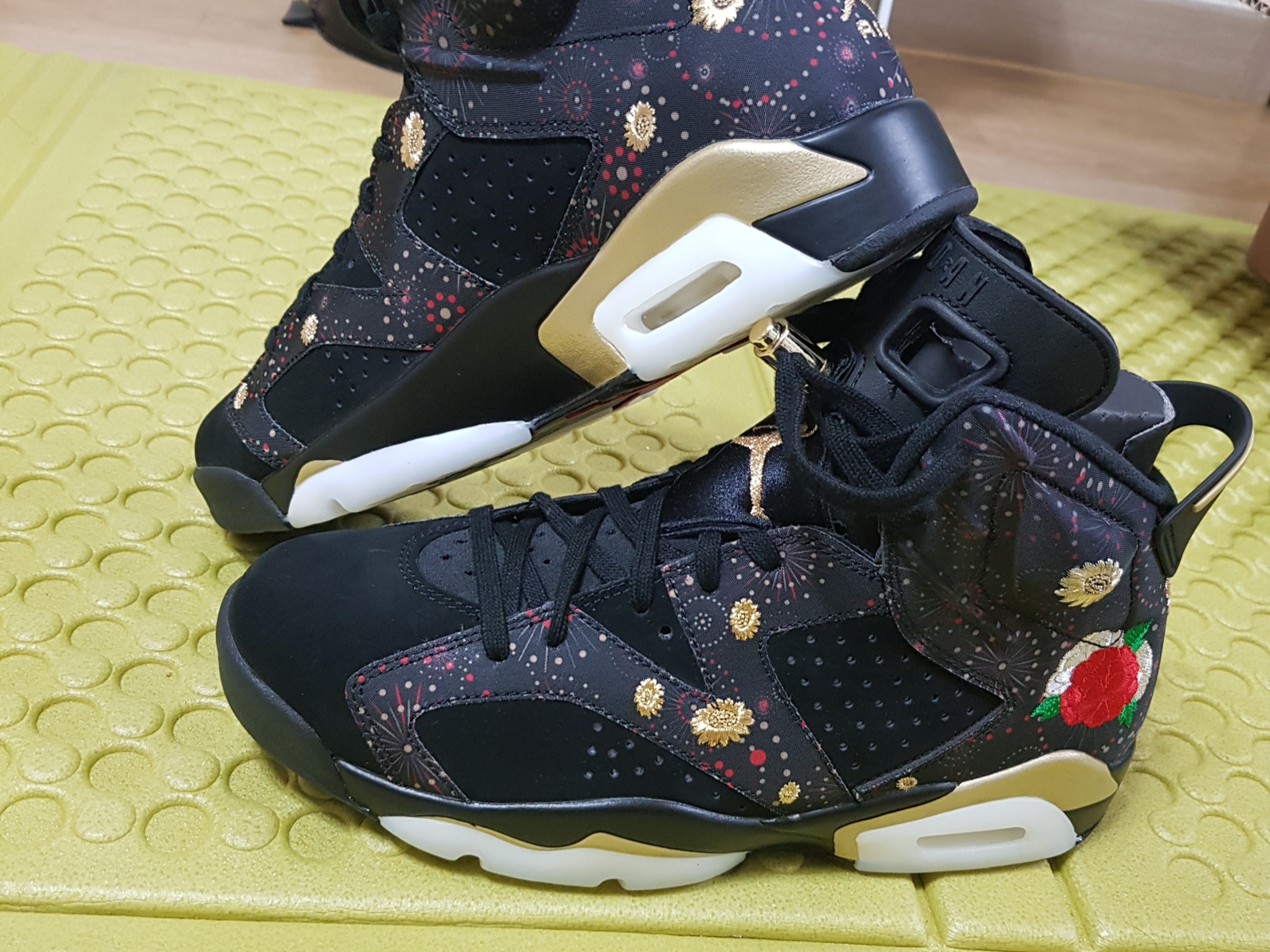 Jordan 6 Retro Chinese New Year 2018 착용 스타일