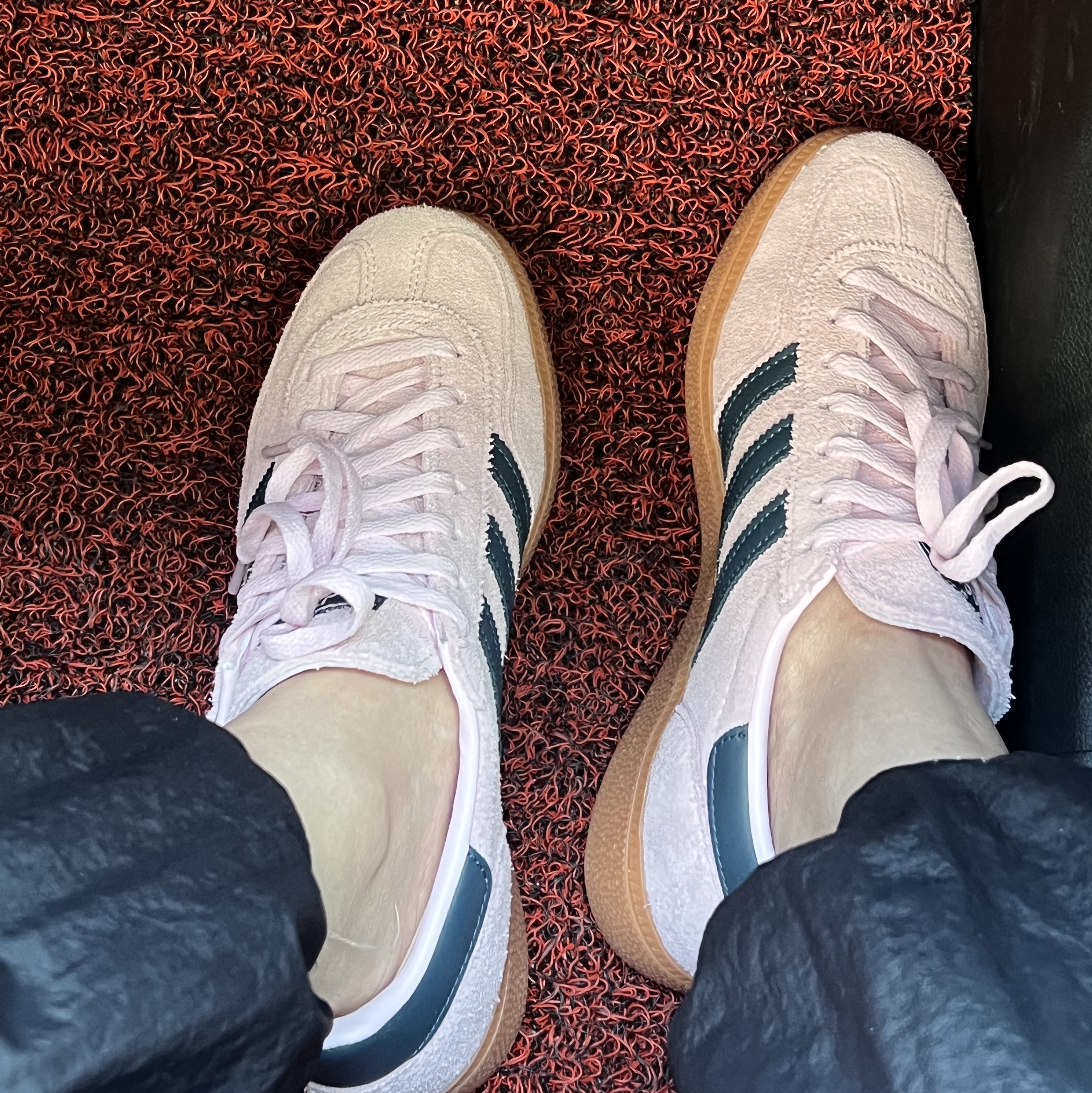 (W) Adidas Spezial Handball Clear Pink 착용 스타일