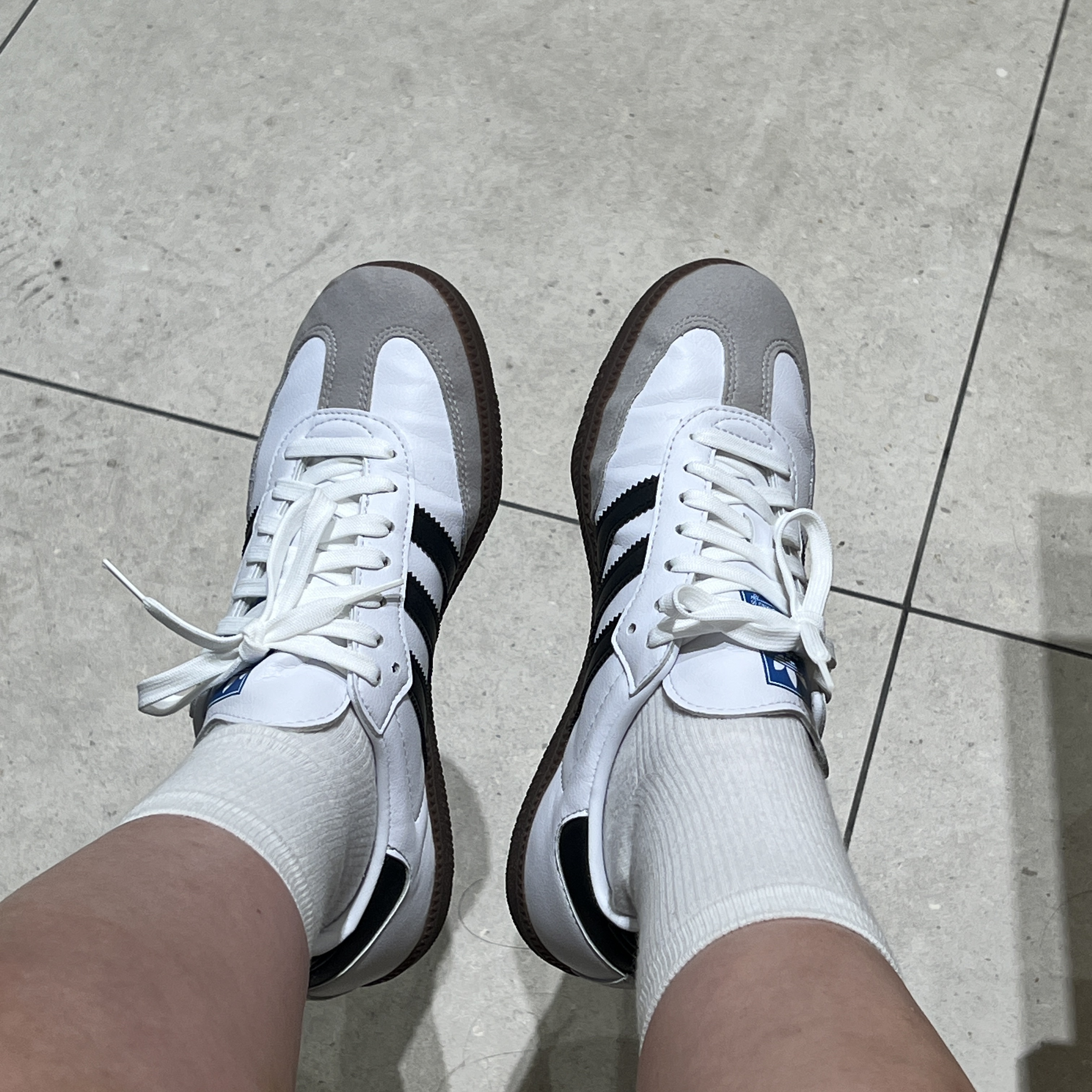 Adidas Samba Vegan White Black 착용 스타일