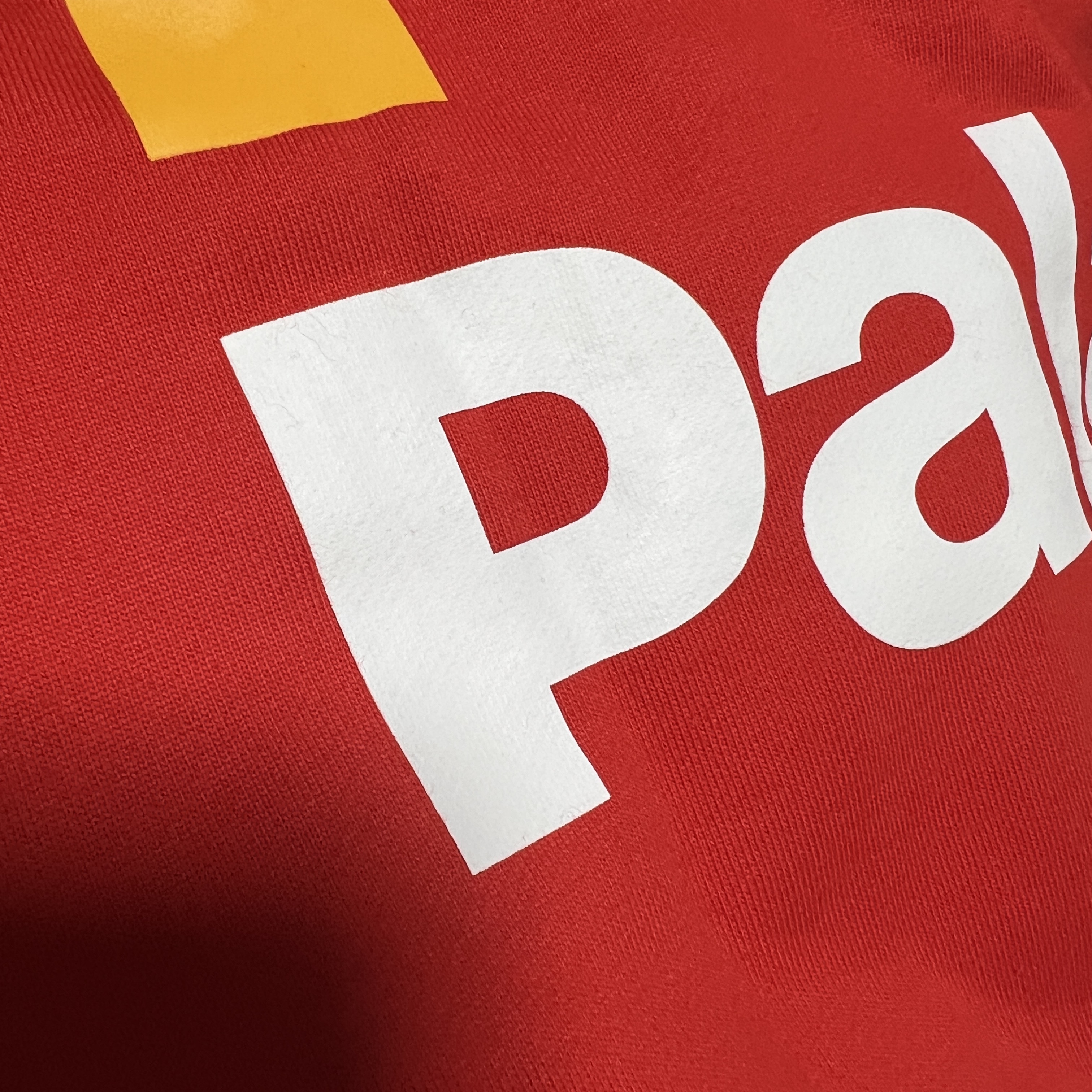 Palace x McDonald's Logo Hood Red - 23FW 착용 스타일 - 2