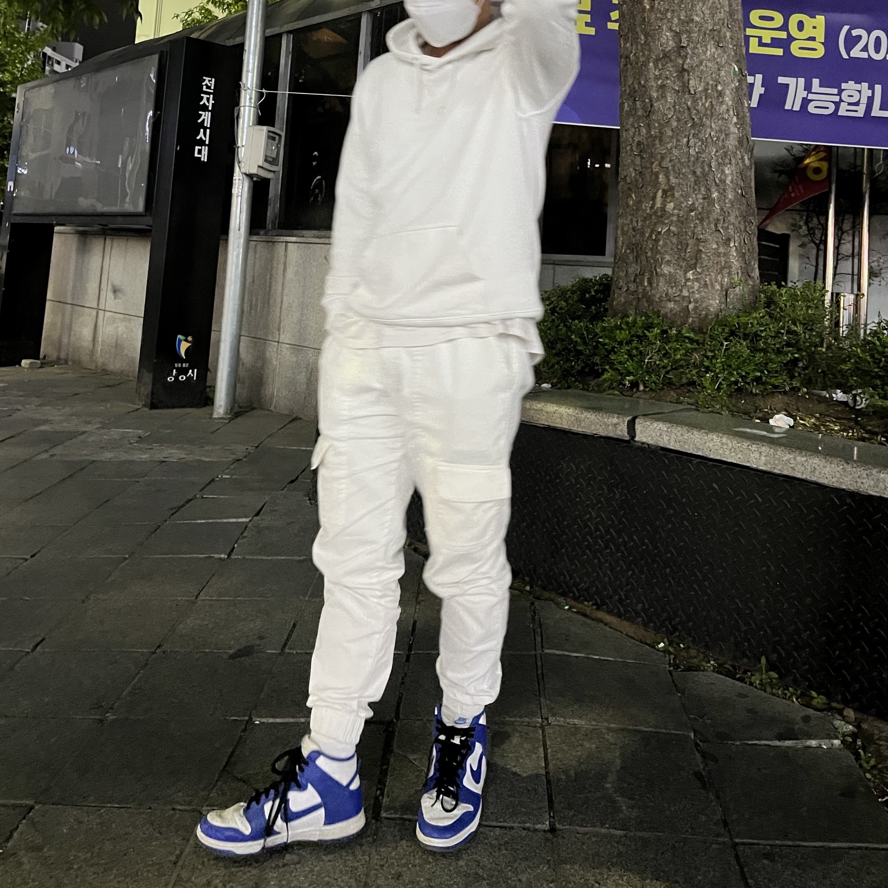 Nike Dunk High Retro Game Royal 착용 스타일 - 2