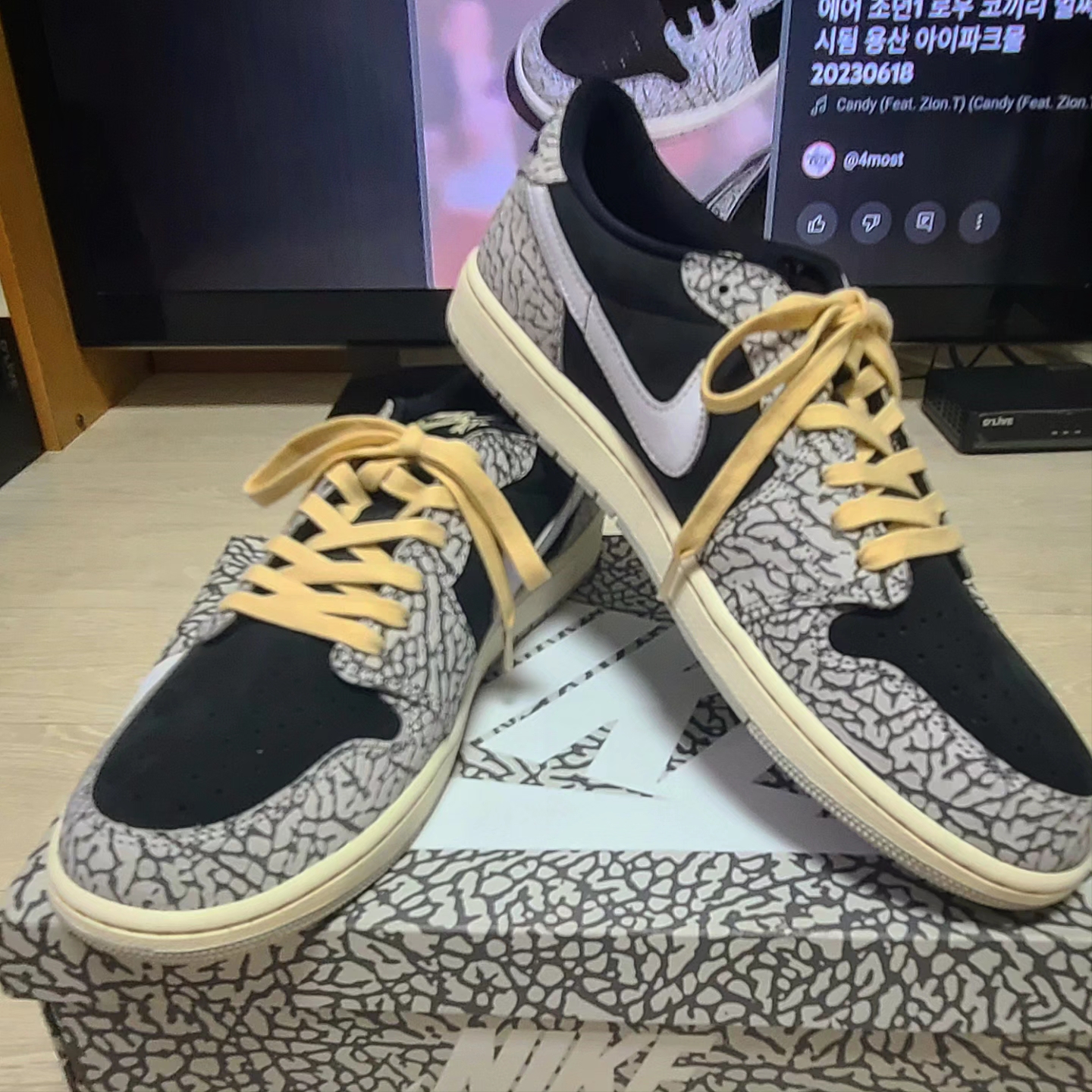 Jordan 1 Retro Low OG Black Cement 착용 스타일 - 4