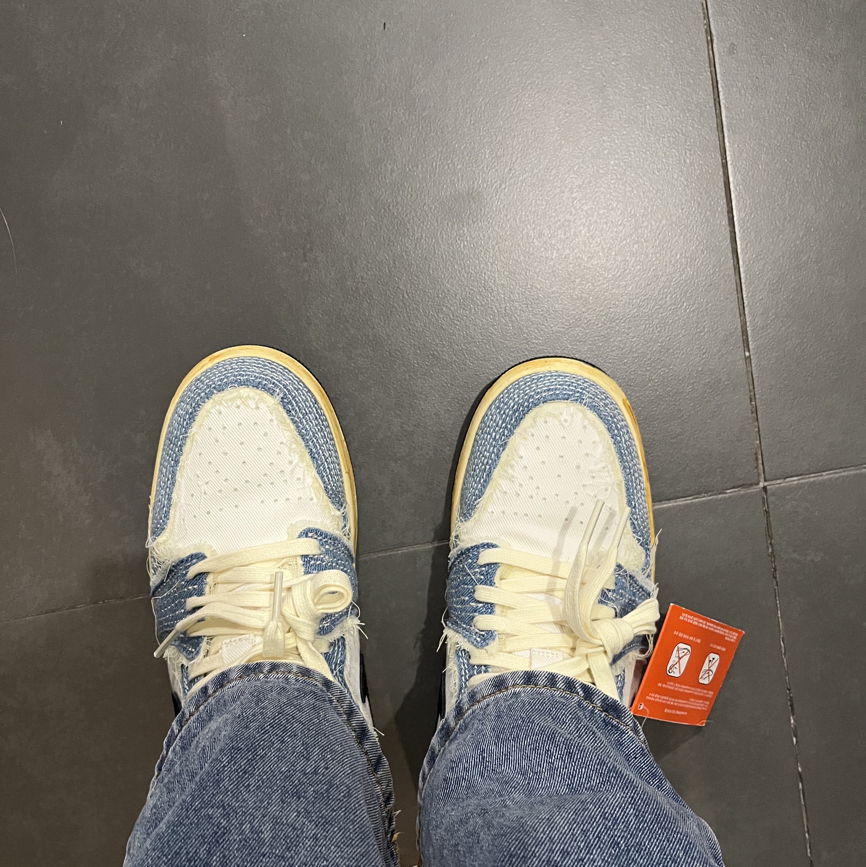 Jordan 1 Low World Make Japan 착용 스타일 - 2