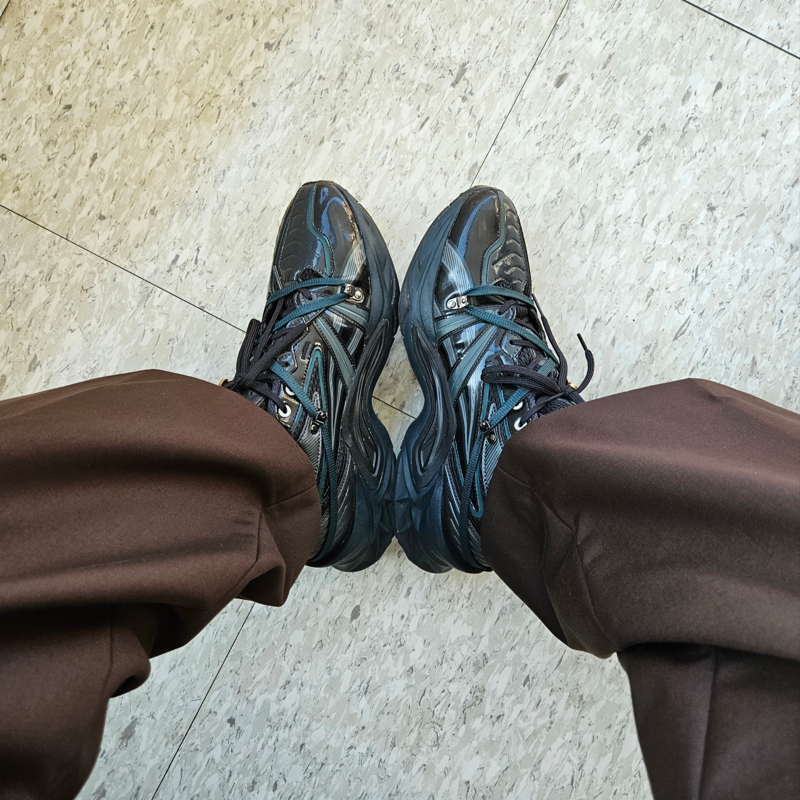 Asics x Andersson Bell HN2-S Protoblast Black 착용 스타일 - 4
