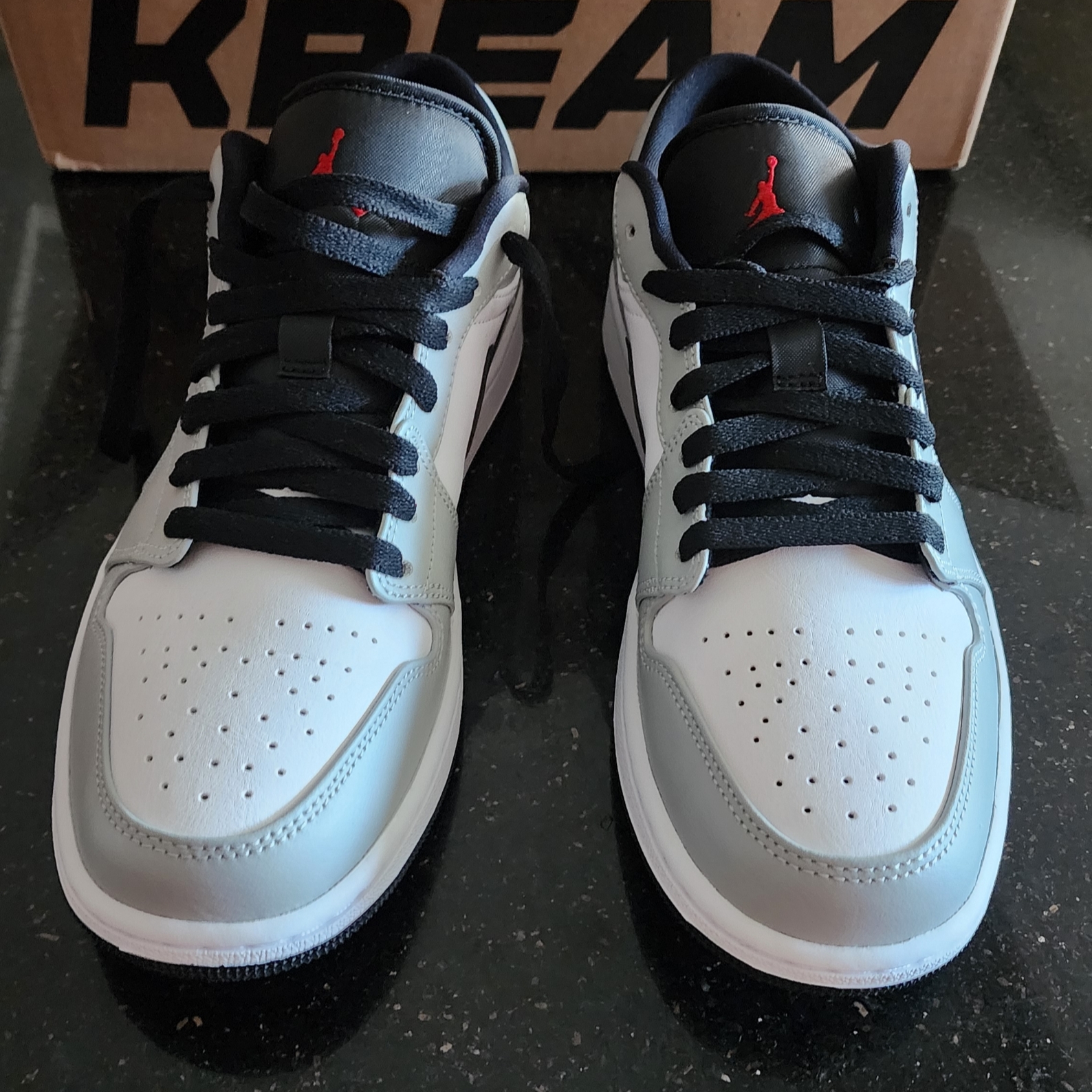 Jordan 1 Low Light Smoke Grey 착용 스타일 - 1