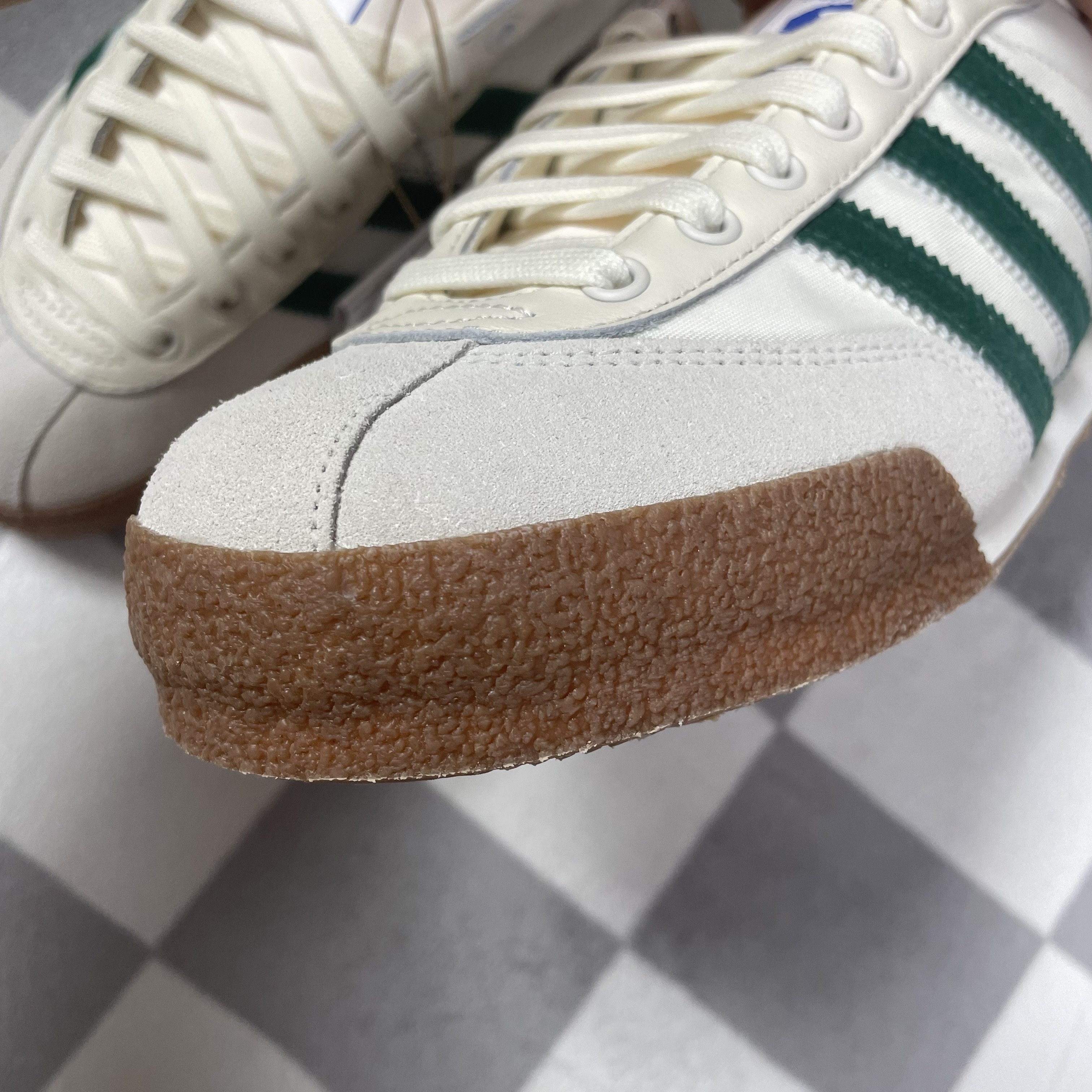 Adidas x Liam Gallagher Spezial LG II Cream White Collegiate Green 착용 스타일 - 3