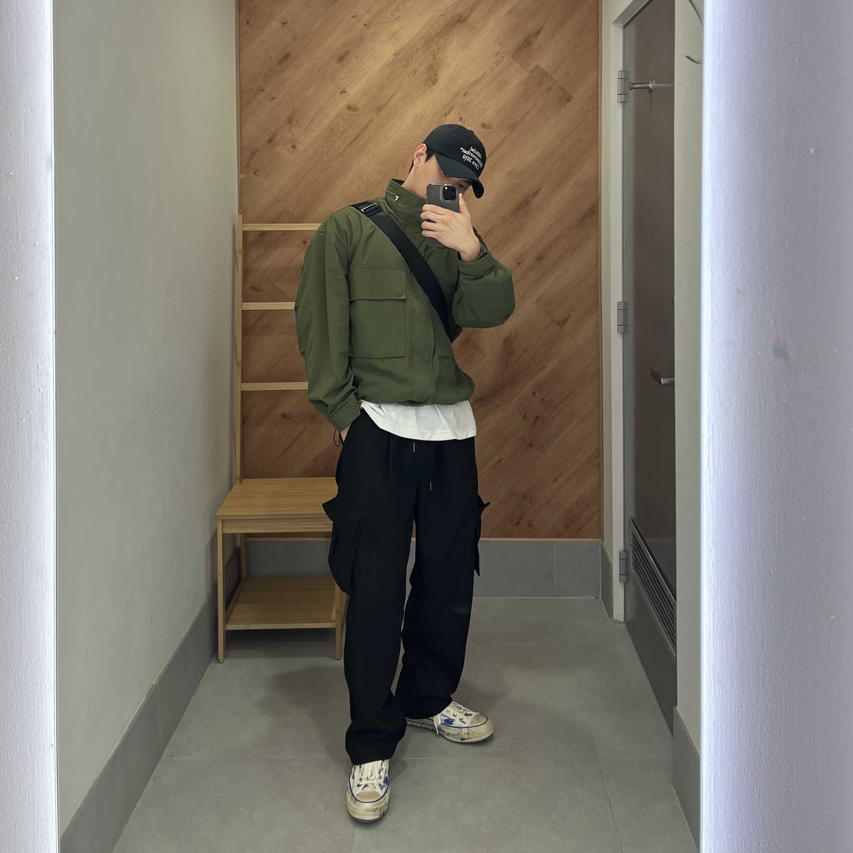 Converse x Ader Error Chuck 70 High White, Jordan 1 x Bephies Beauty Supply x Union Retro High OG SP Summer '96 착용 스타일 - 1