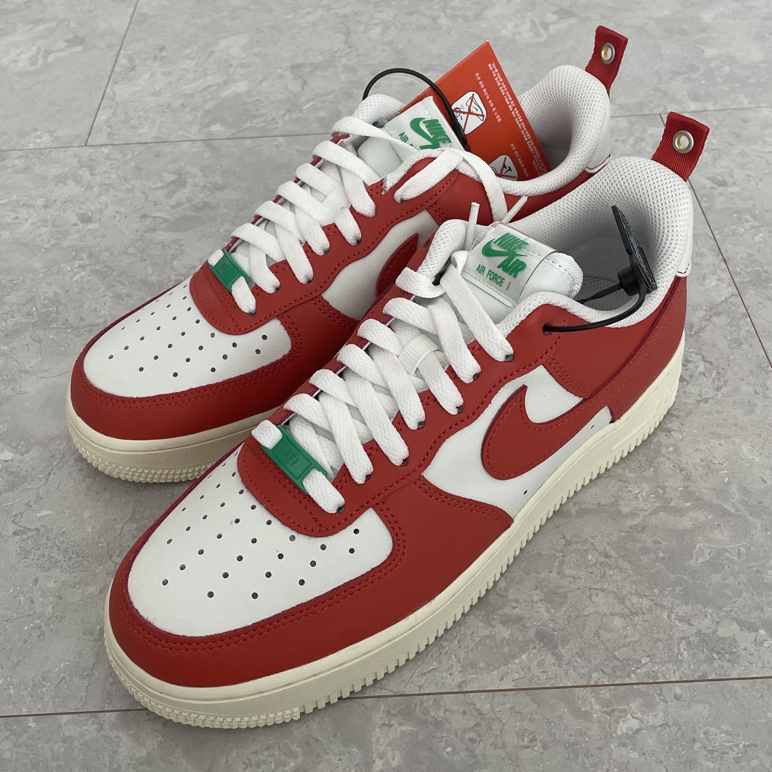 Nike Air Force 1 '07 LV8 Pojangmacha 착용 스타일