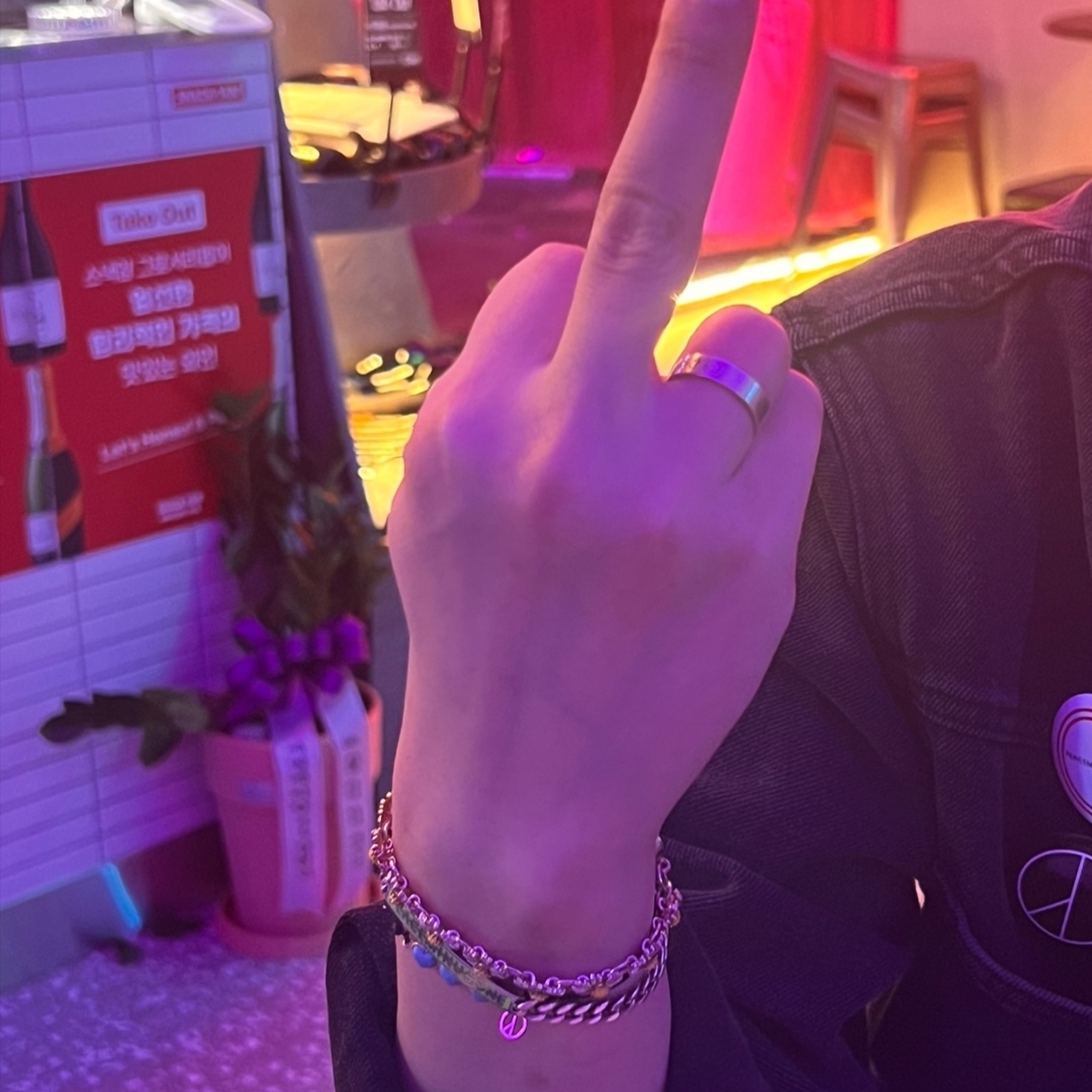 Peaceminusone Turquoise Bracelet #1 Turquoise Brass, Peaceminusone Logo Bracelet #1 Green 착용 스타일