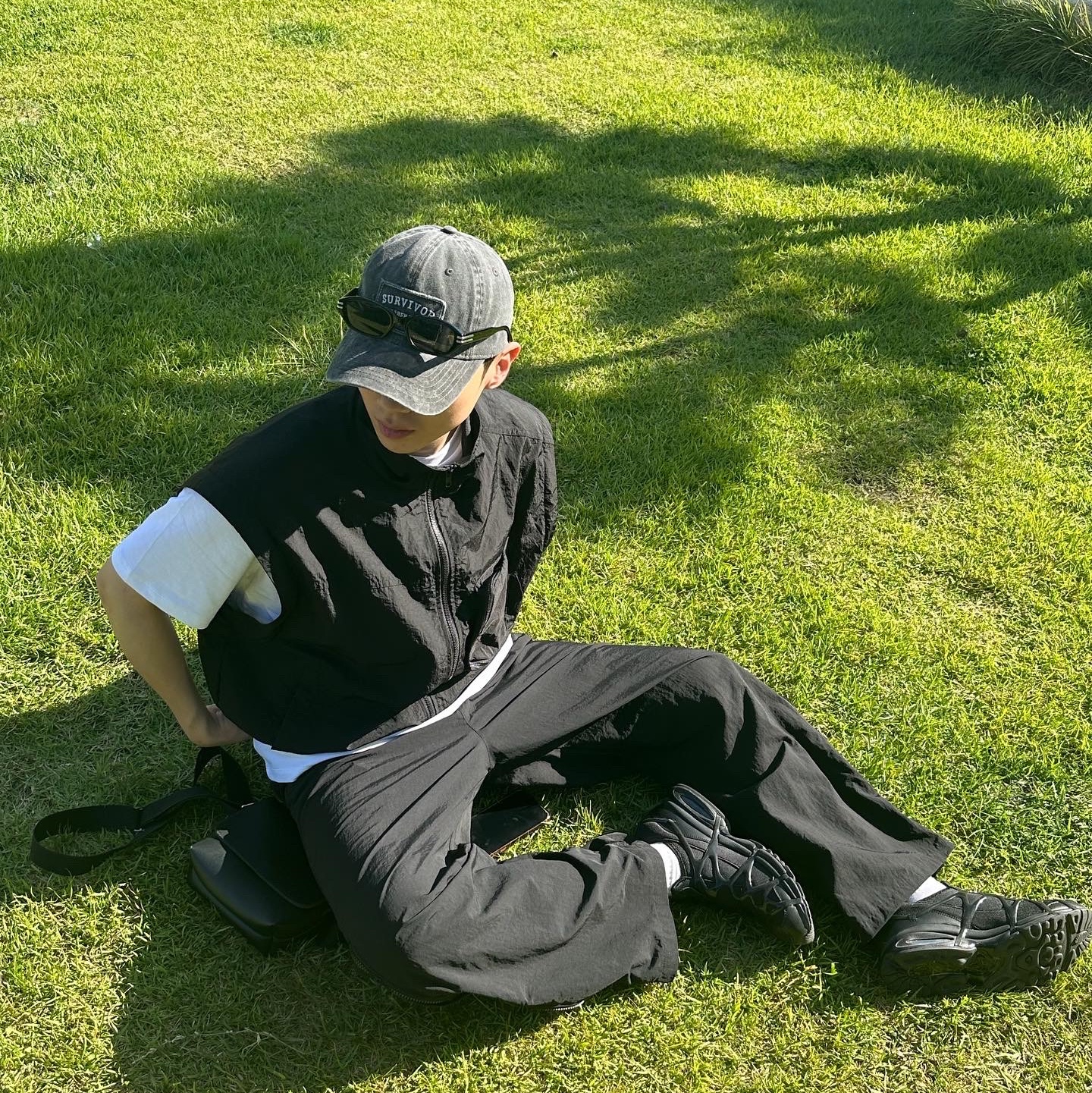 Nike Air Kukini Triple Black 착용 스타일 - 3