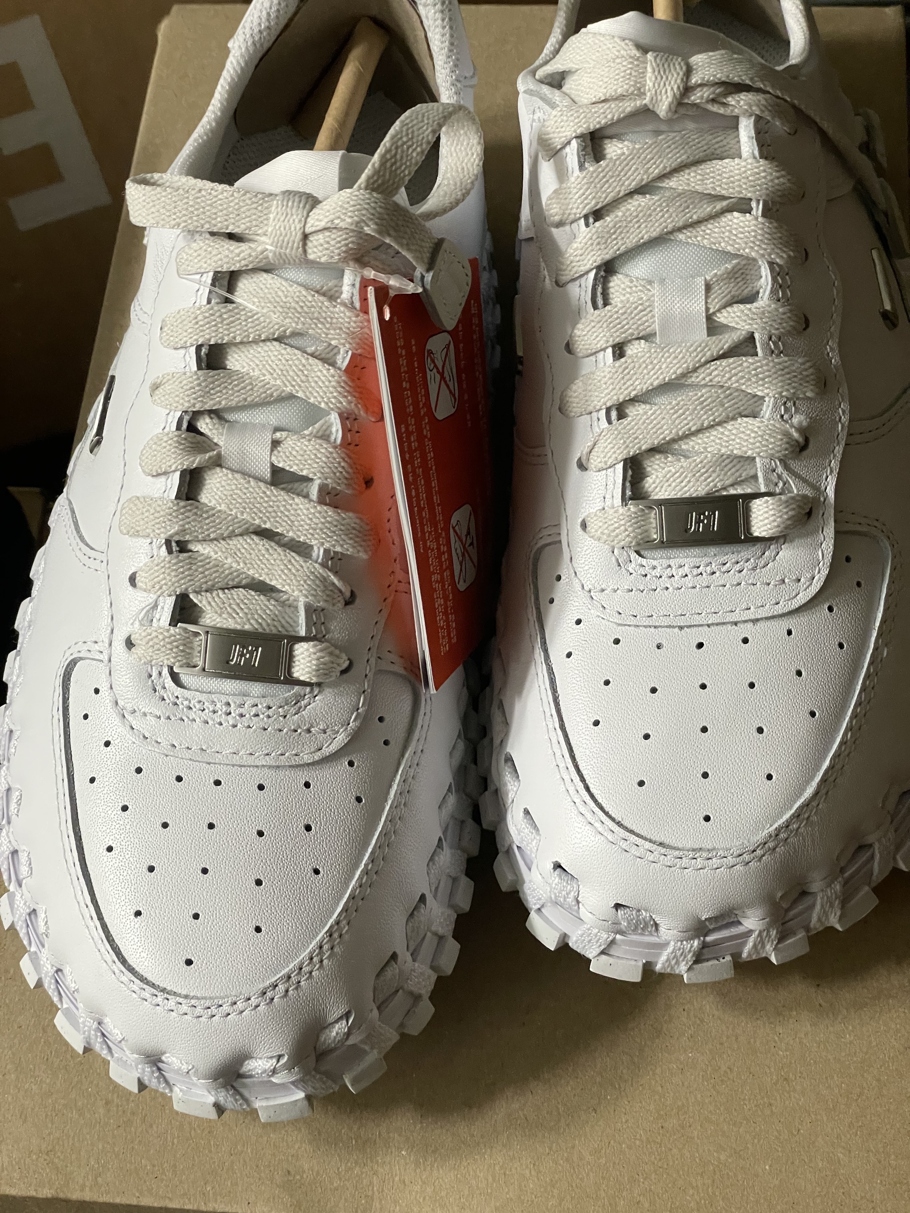 Nike x Jacquemus J Force 1 Low LX SP White 착용 스타일 - 2