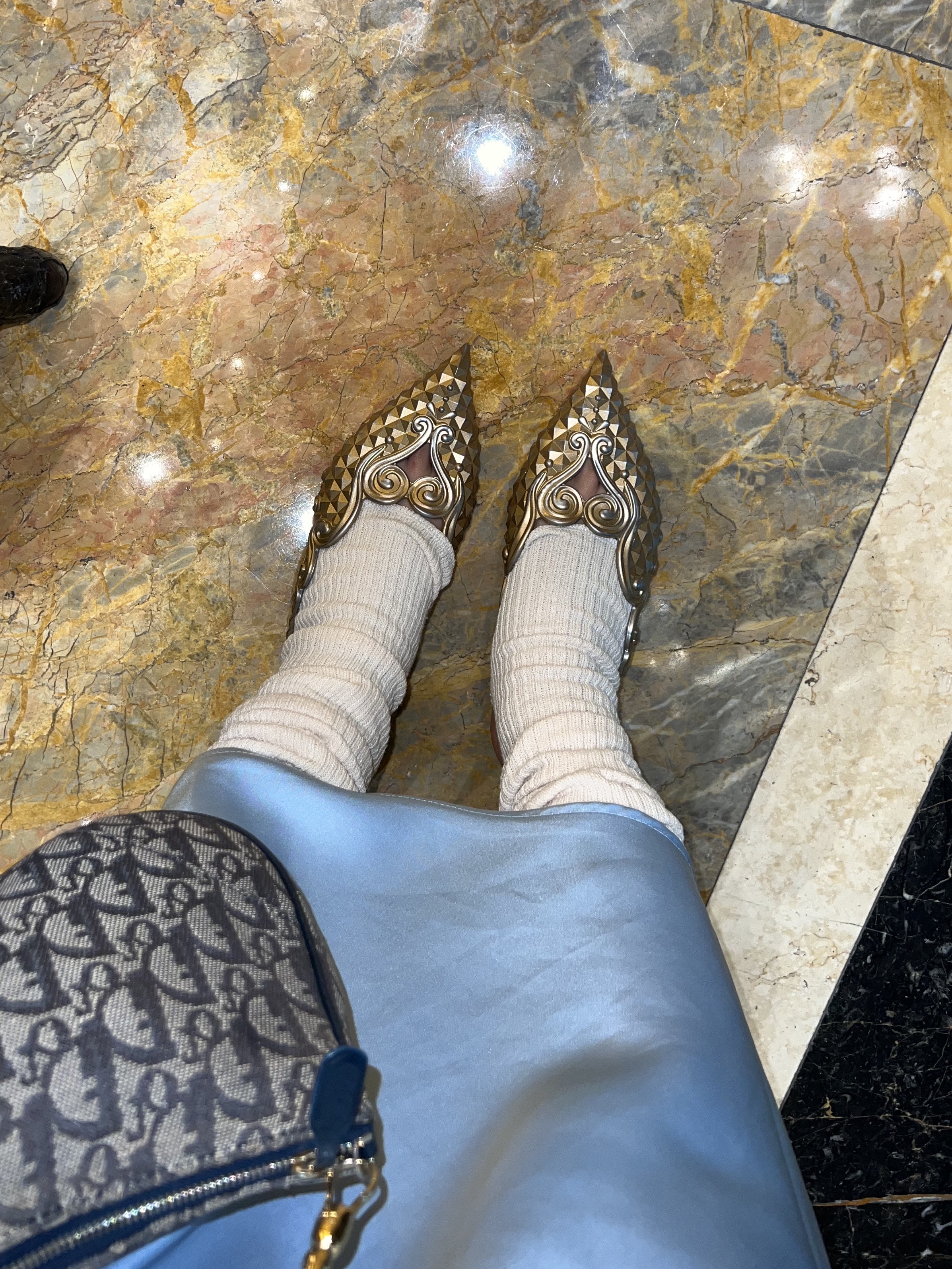 (W) Melissa x Y Project Court Shoe Gold 착용 스타일 - 4