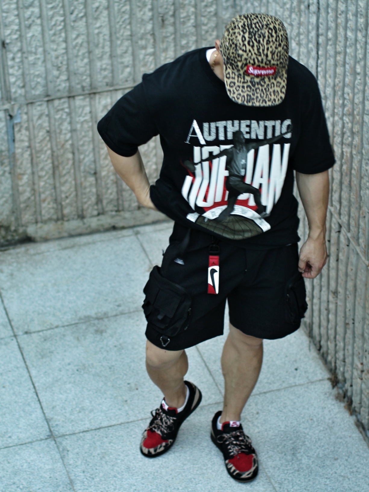(W) Jordan x Aleali May Short Sleeve T-Shirt Black - Asia, Supreme Washed Chino Twill Camp Cap Leopard - 23FW 착용 스타일 - 2