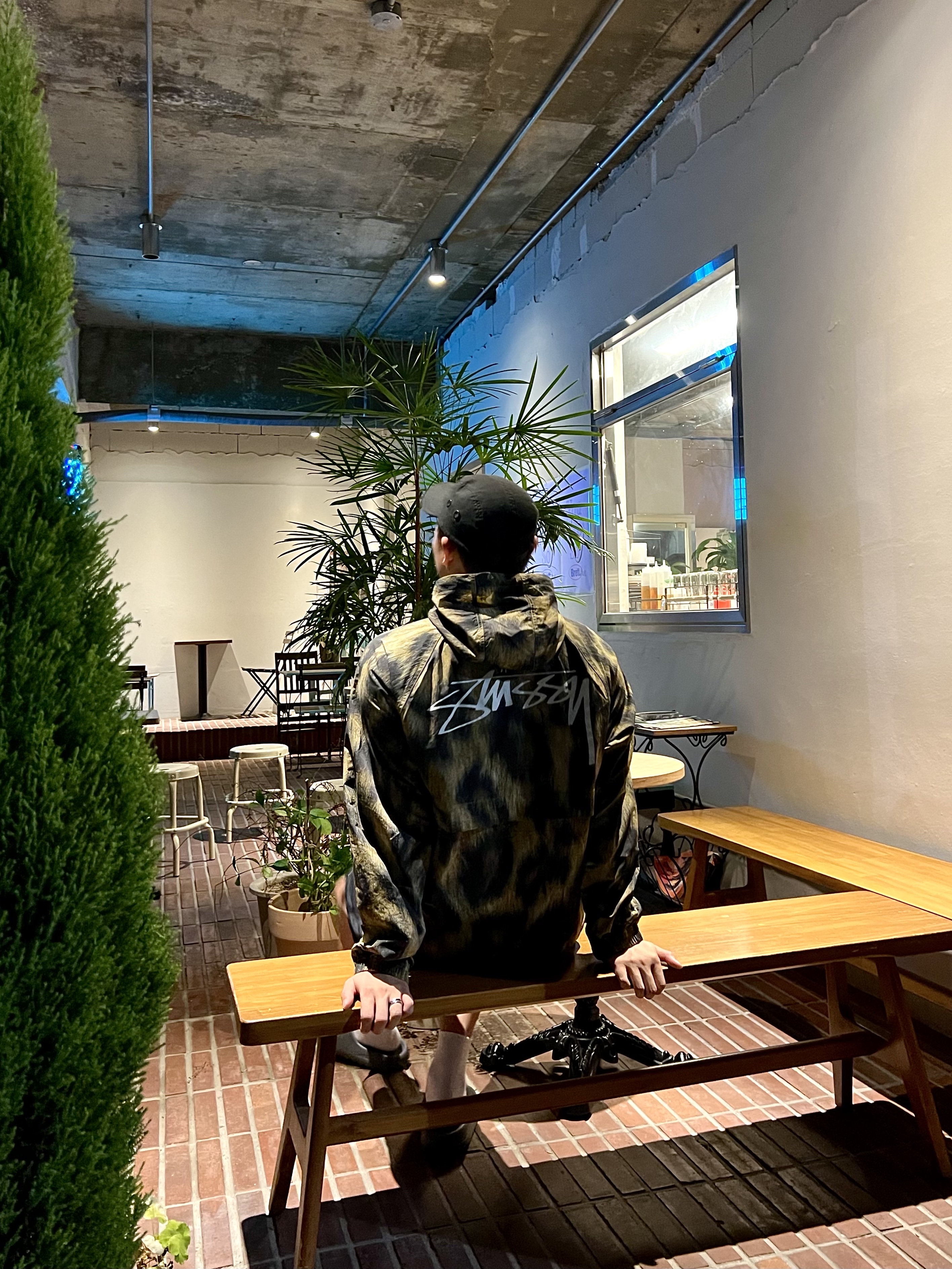 Stussy Fur Print Beach Shell Jacket Brown, Supreme Washed Chino Twill Camp Cap Black 착용 스타일