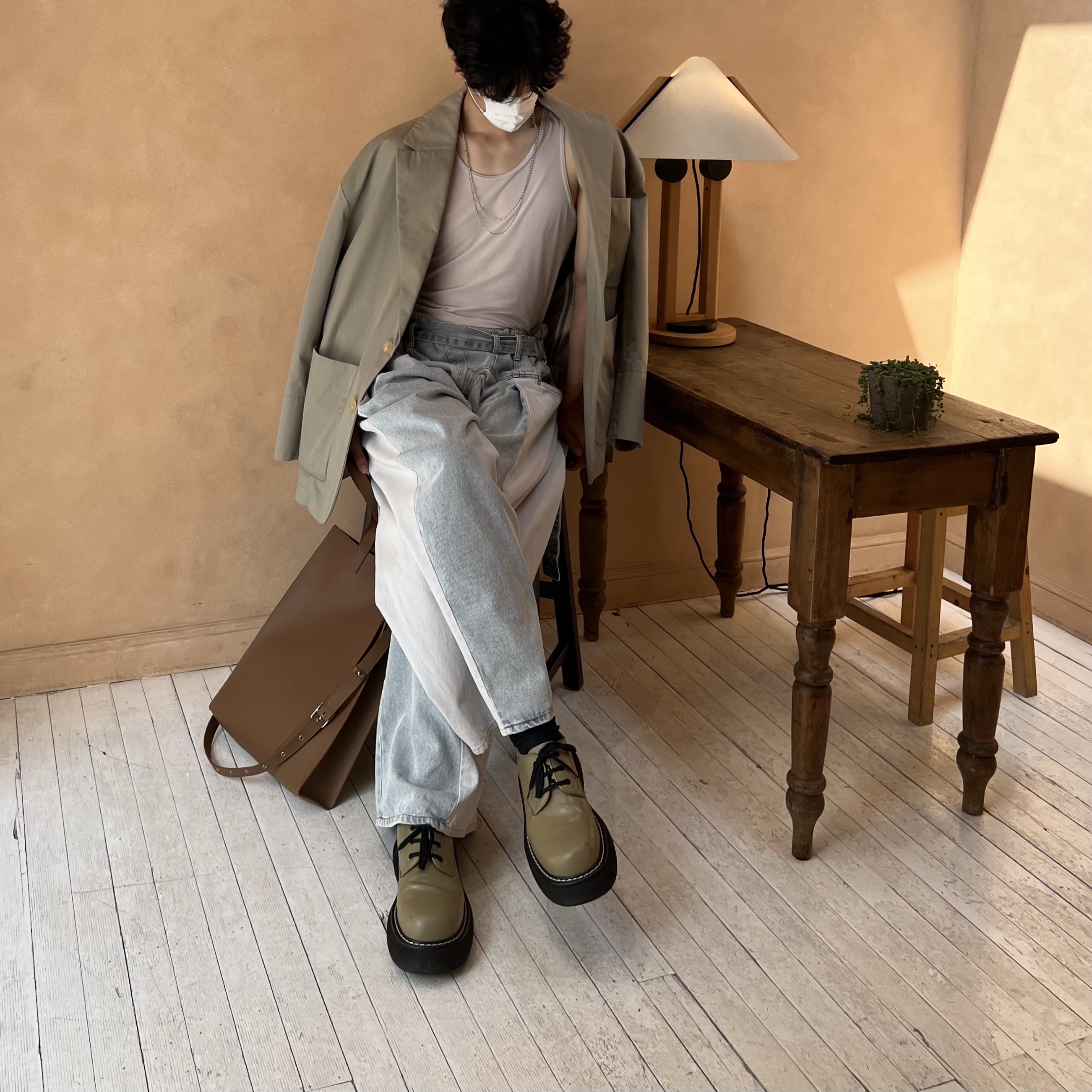 (W) Bottega Veneta Bounce Ankle Boots All Spice 착용 스타일 - 2