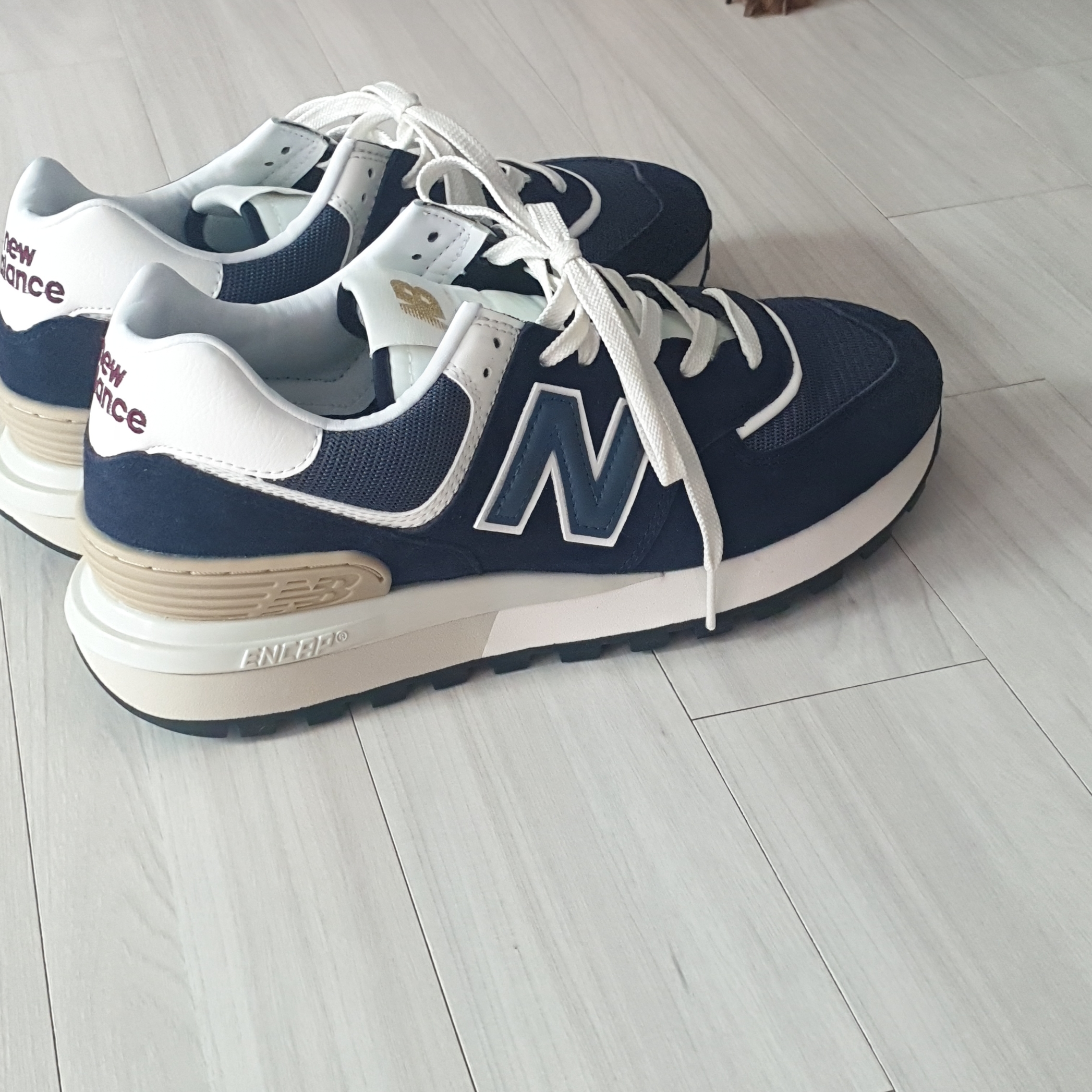 New Balance 574 Legacy Navy 착용 스타일