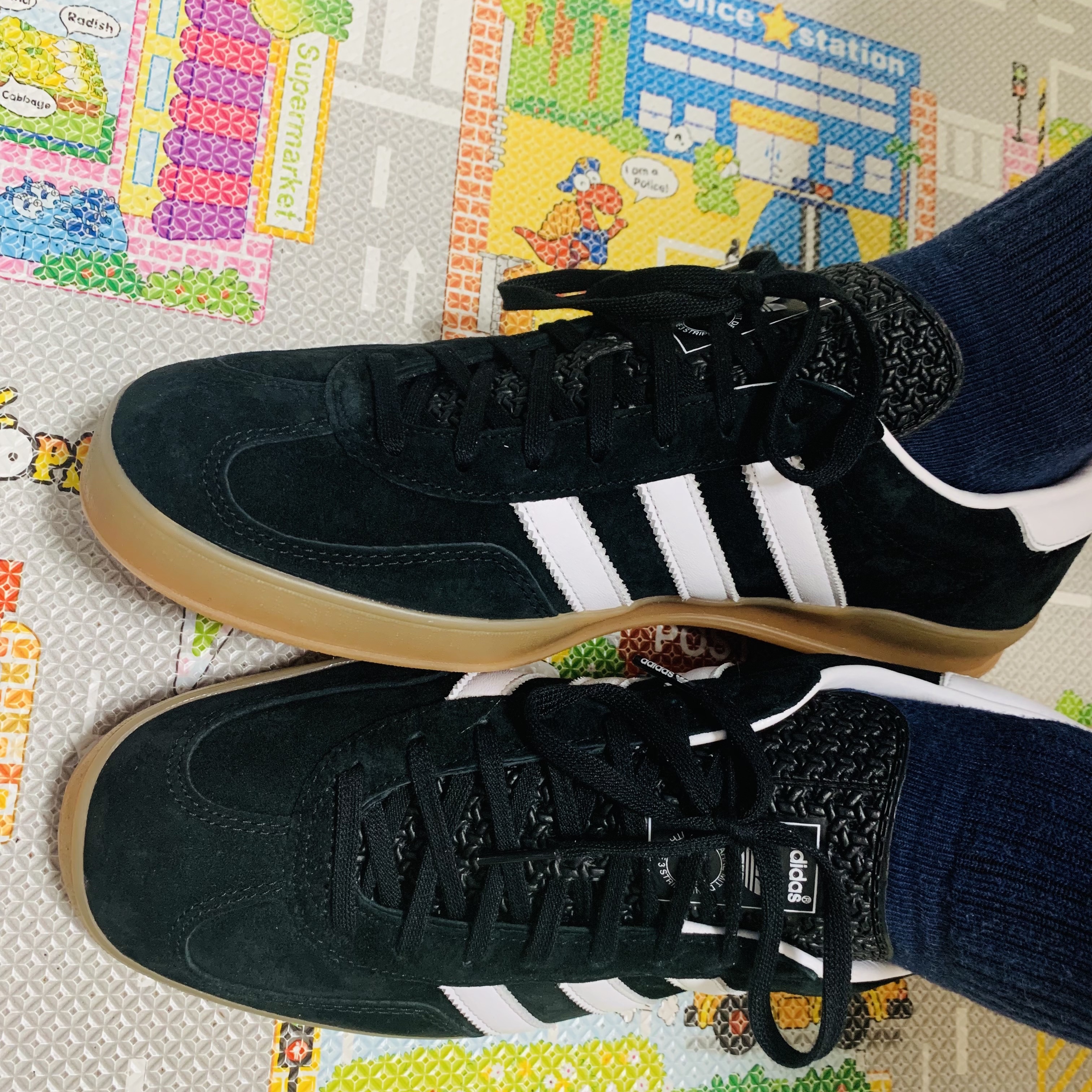 Adidas Gazelle Indoor Core Black 착용 스타일