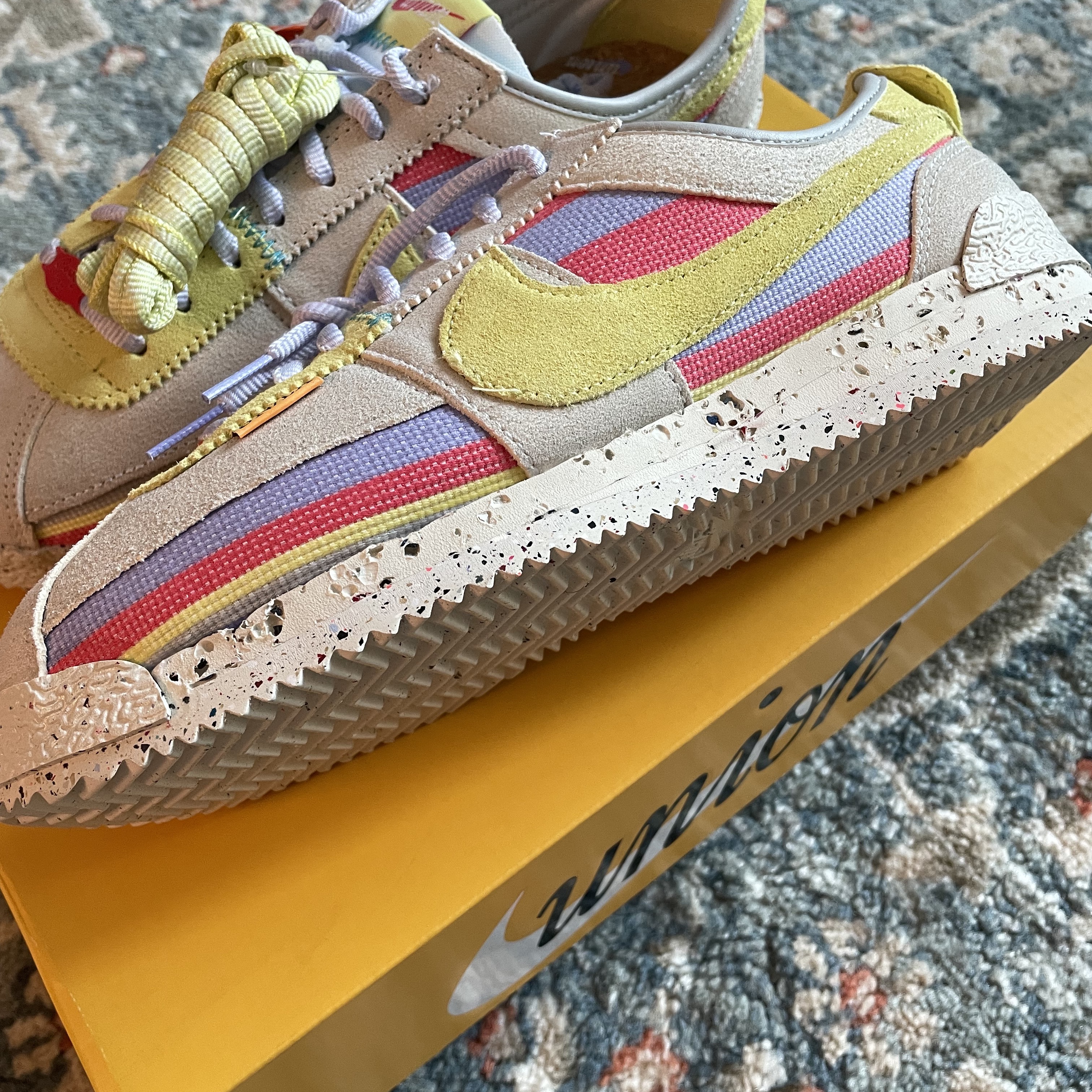 Nike x Union Cortez SP Lemon Frost 착용 스타일 - 3