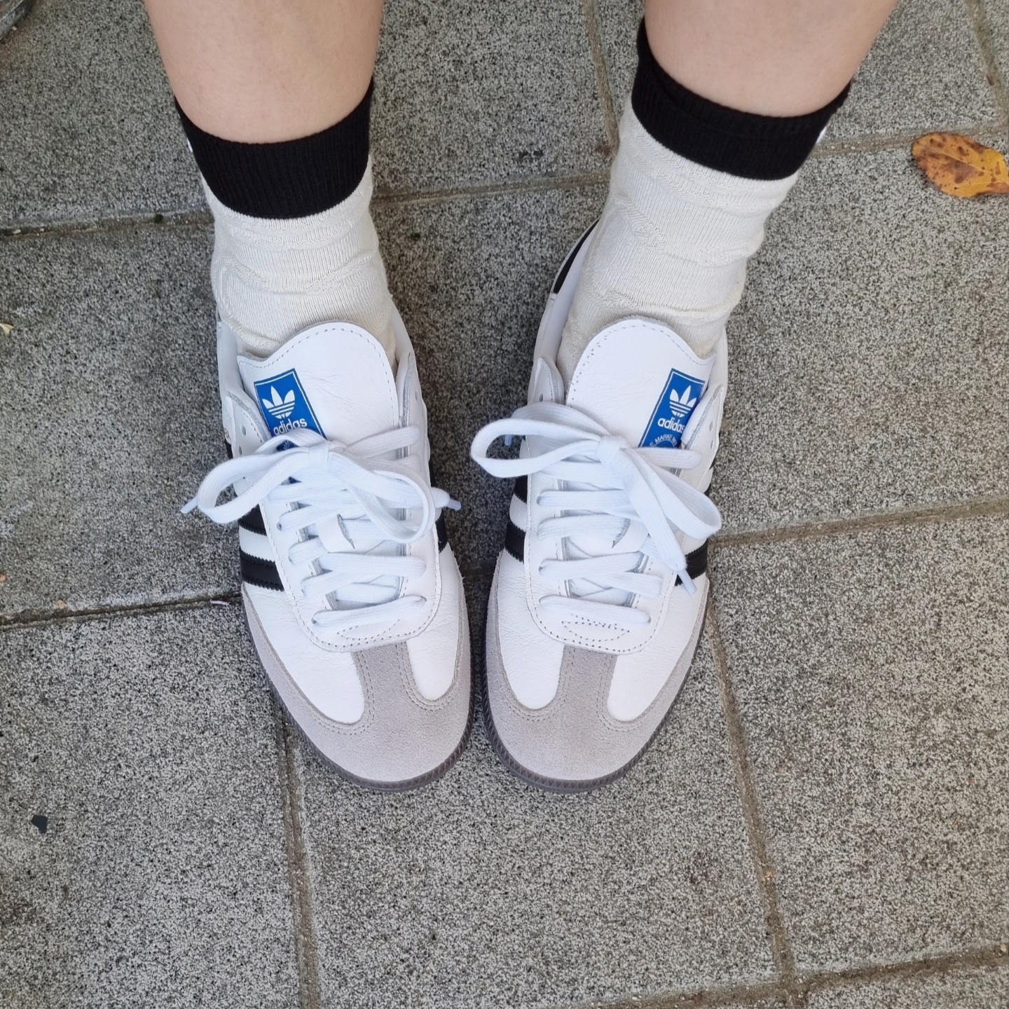 Adidas Samba OG Cloud White 착용 스타일 - 1
