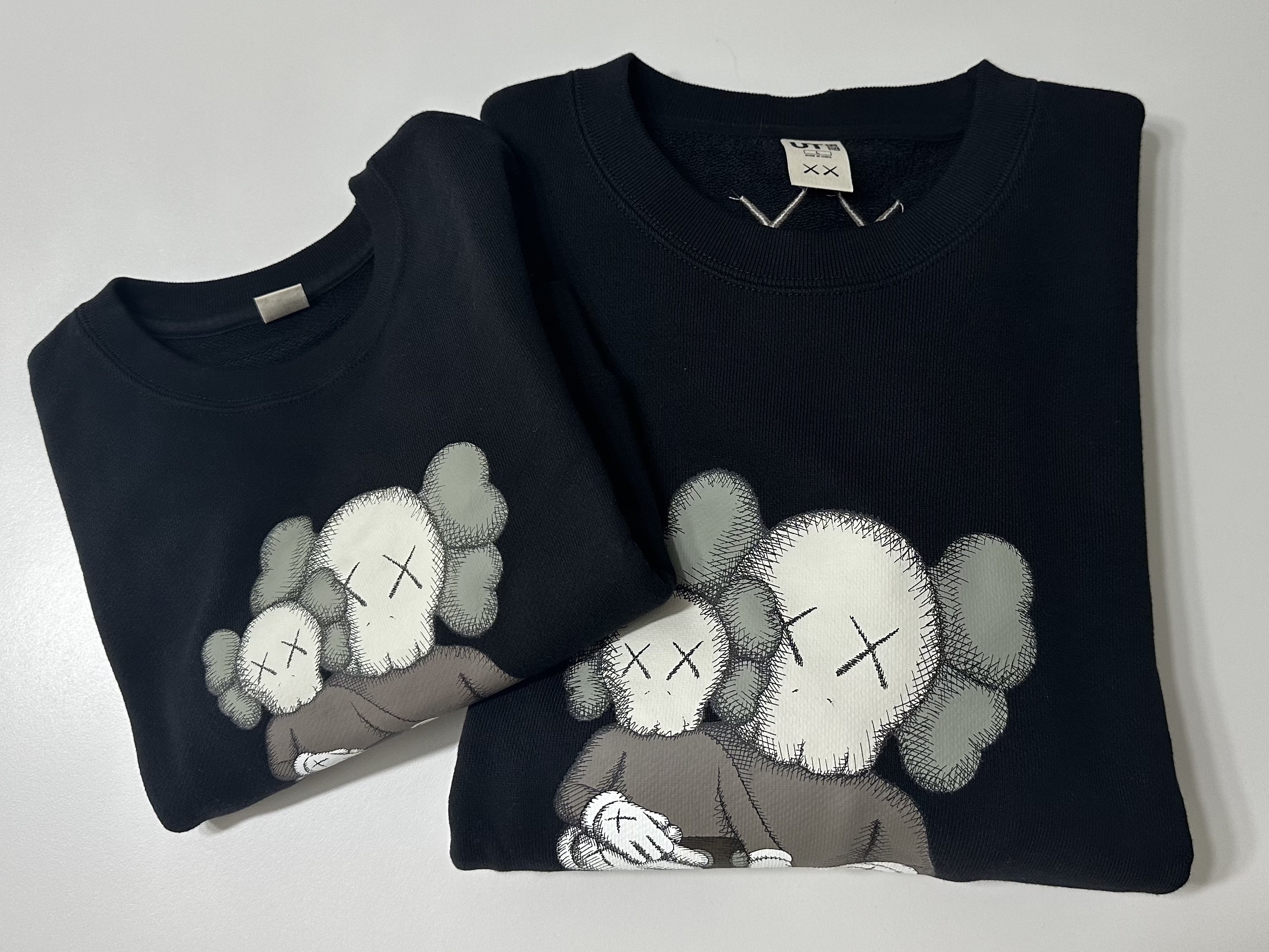 Uniqlo UT x Kaws Long Sleeve Sweatshirt Black, (Kids) Uniqlo UT x Kaws Long Sleeve Sweatshirt Black 착용 스타일