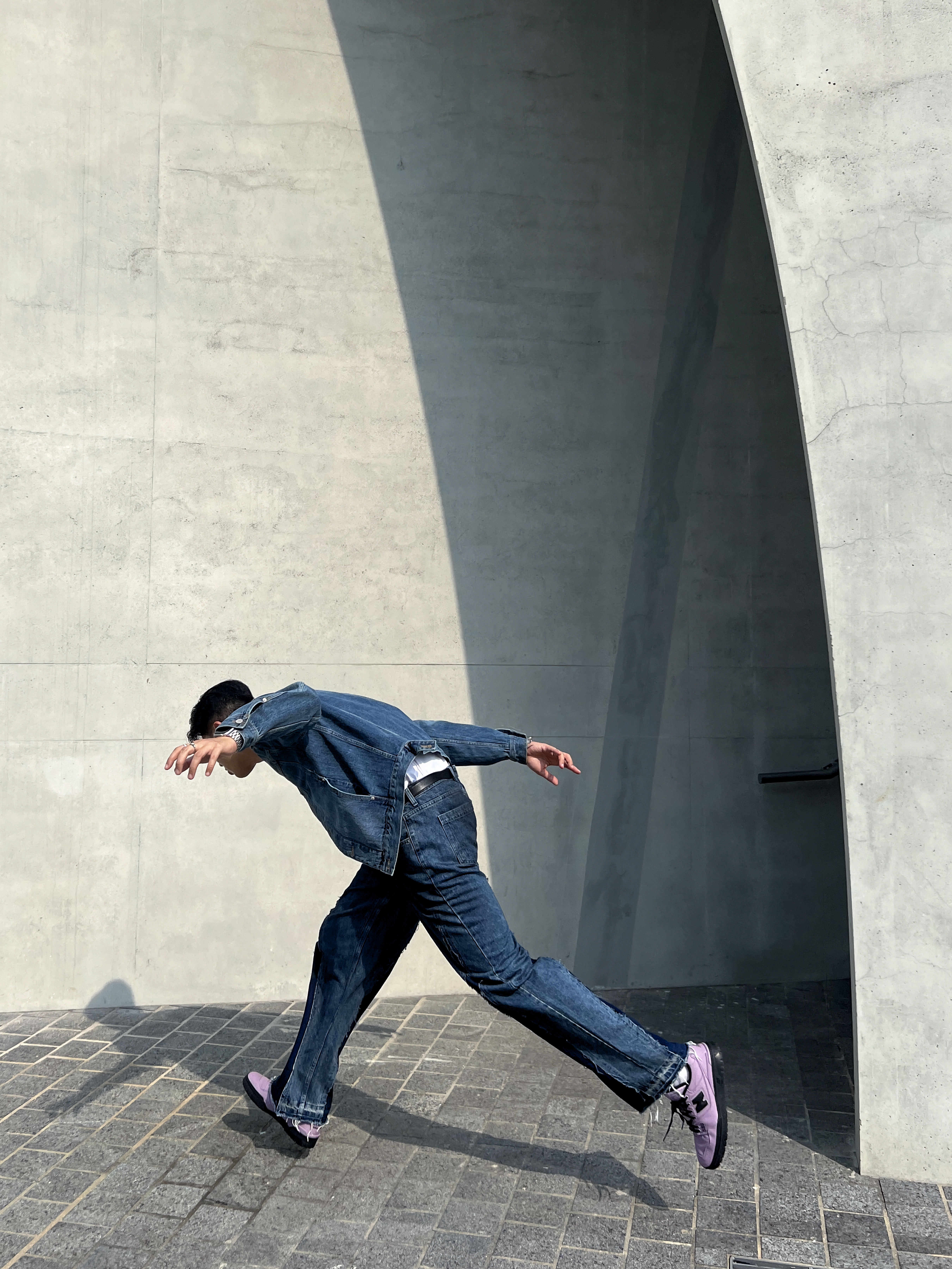 New Balance x Thisisneverthat 550 Lavender Black 착용 스타일