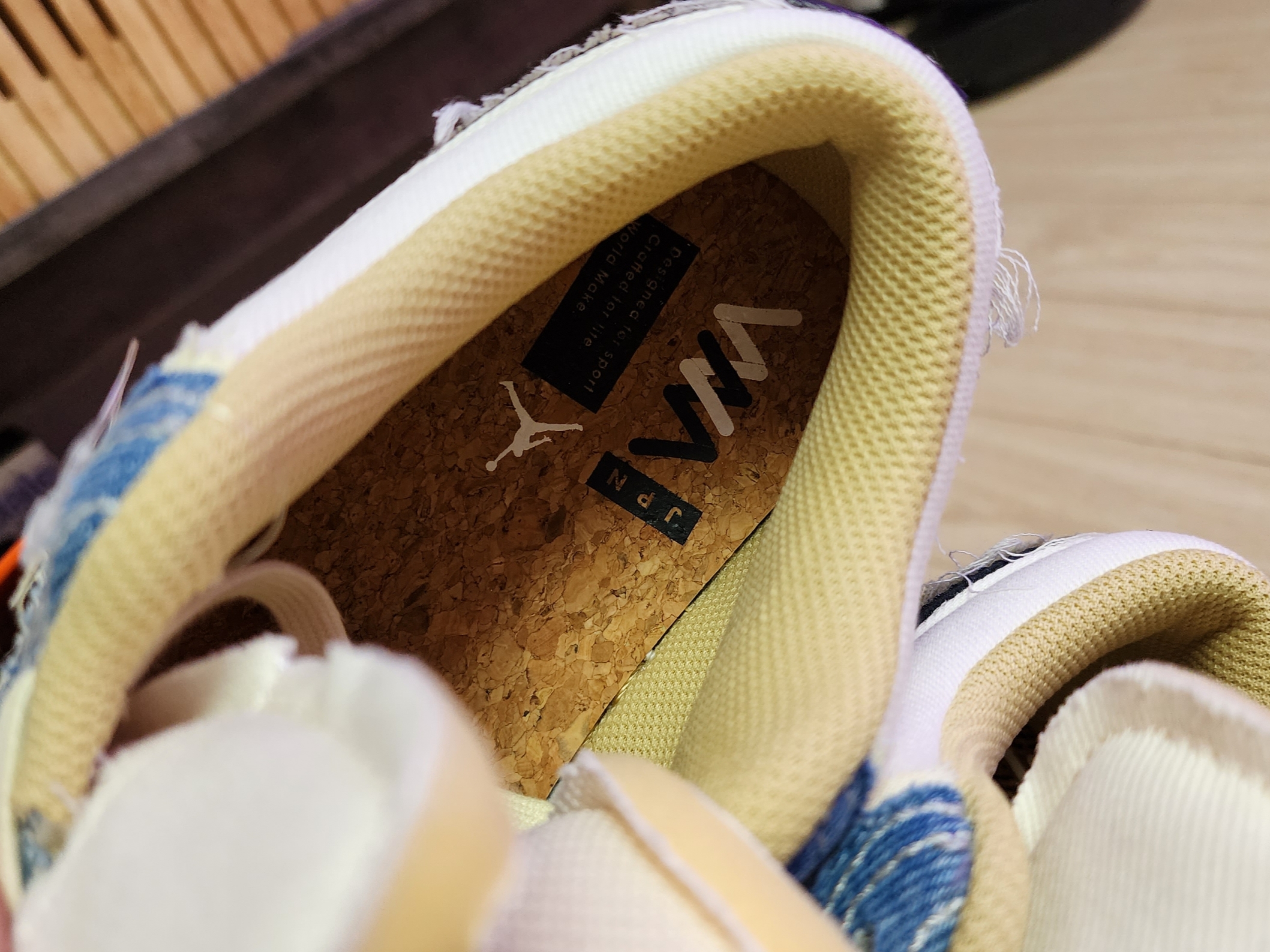 Jordan 1 Low World Make Japan 착용 스타일 - 3