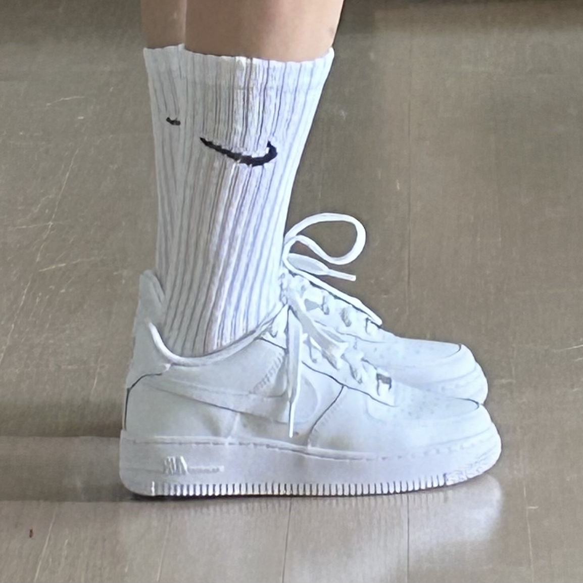 (GS) Nike Air Force 1 LE White 착용 스타일