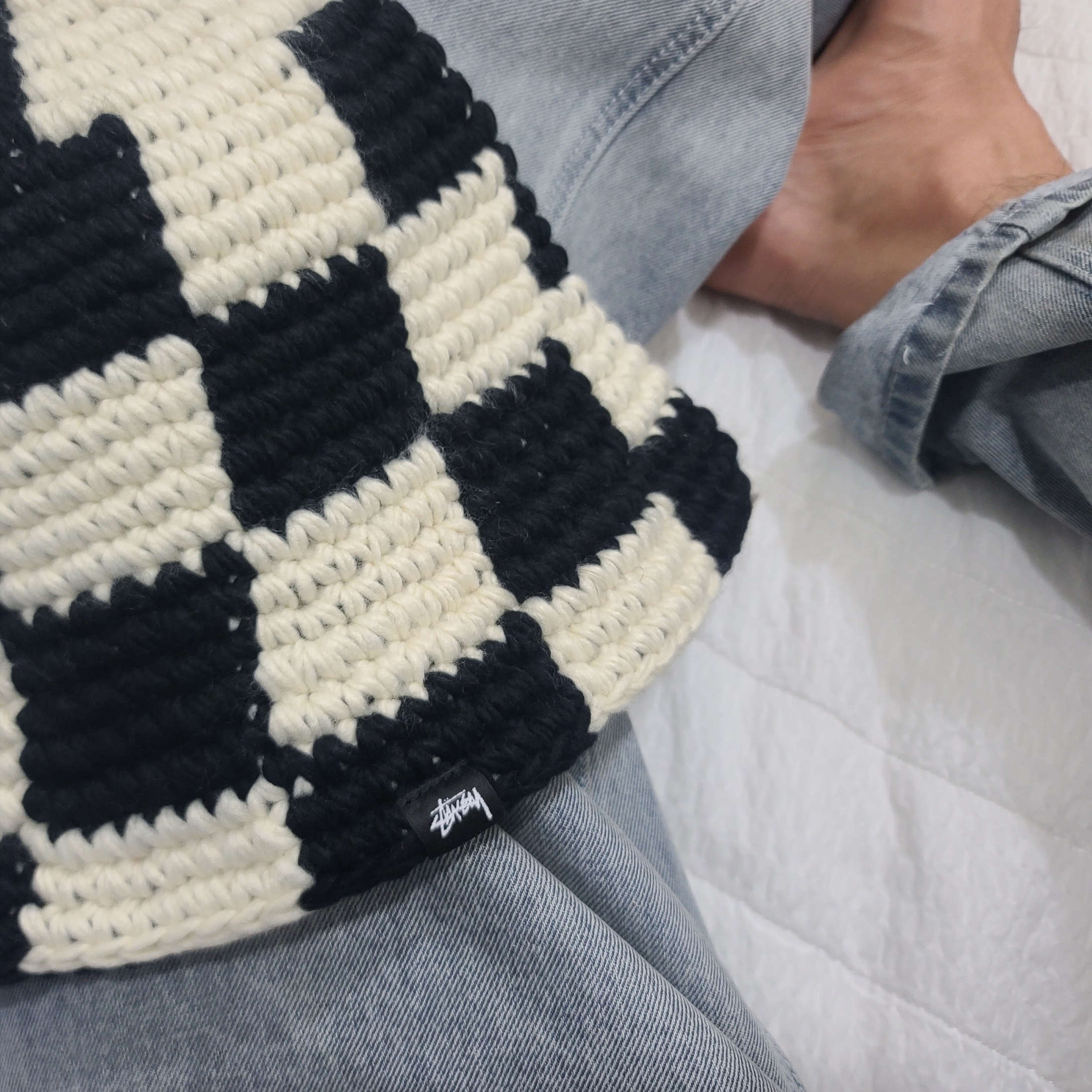Stussy Checker Knit Bucket Hat Black 착용 스타일