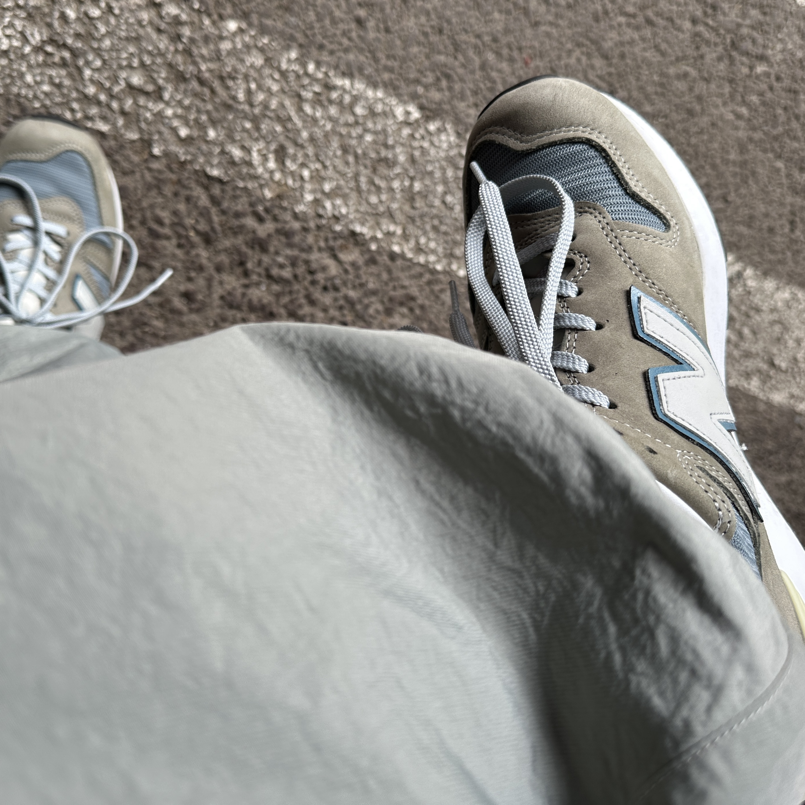 New Balance 1300JP 착용 스타일 - 3